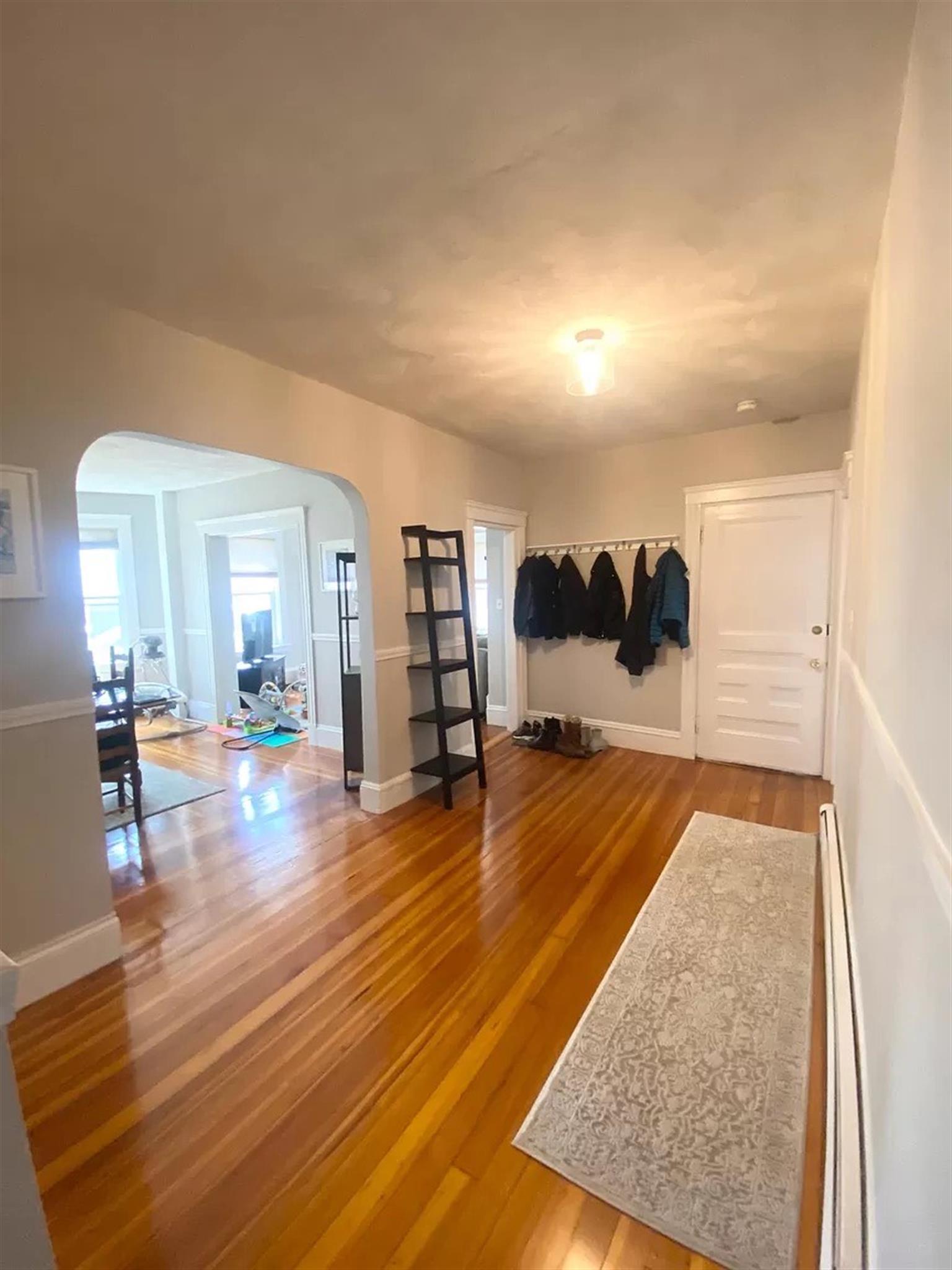 92 Medford St, Magoun Square