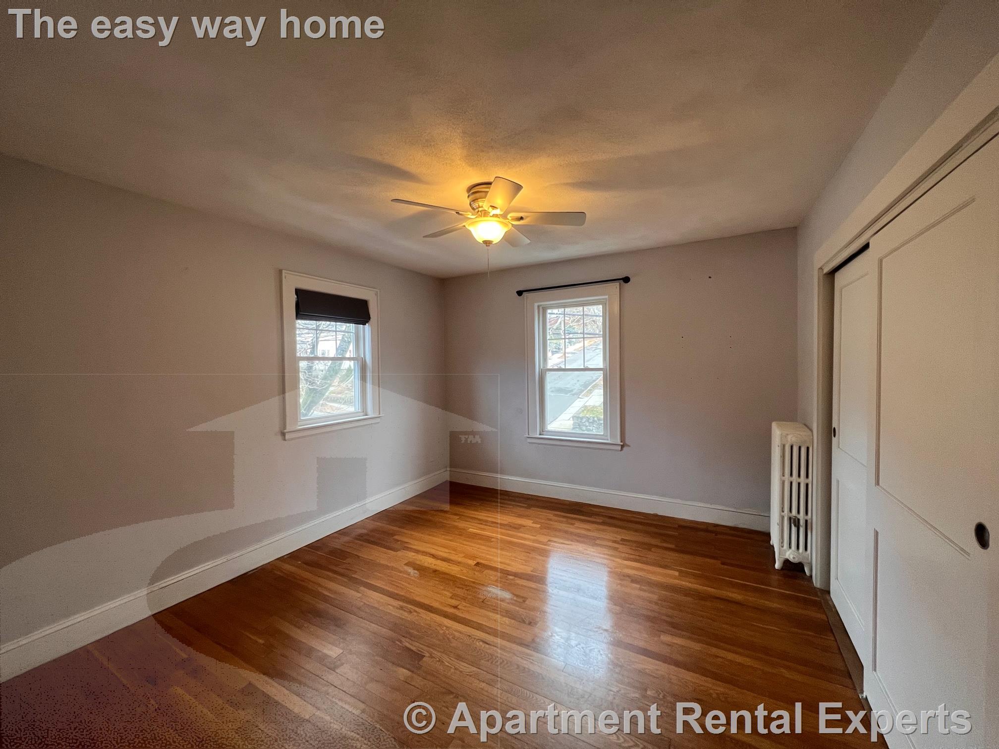 137 Sunset Rd, Arlington