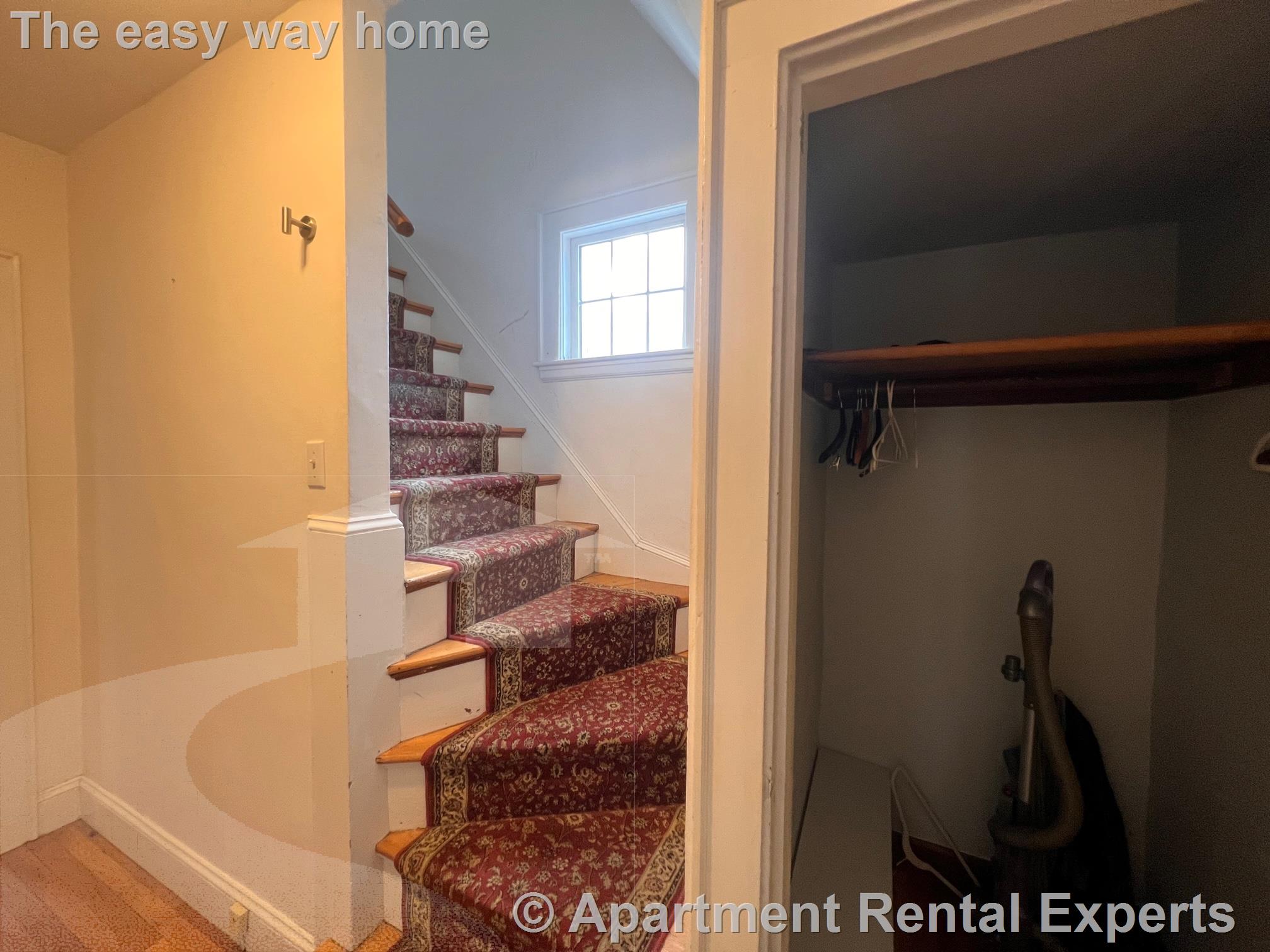 137 Sunset Rd, Arlington