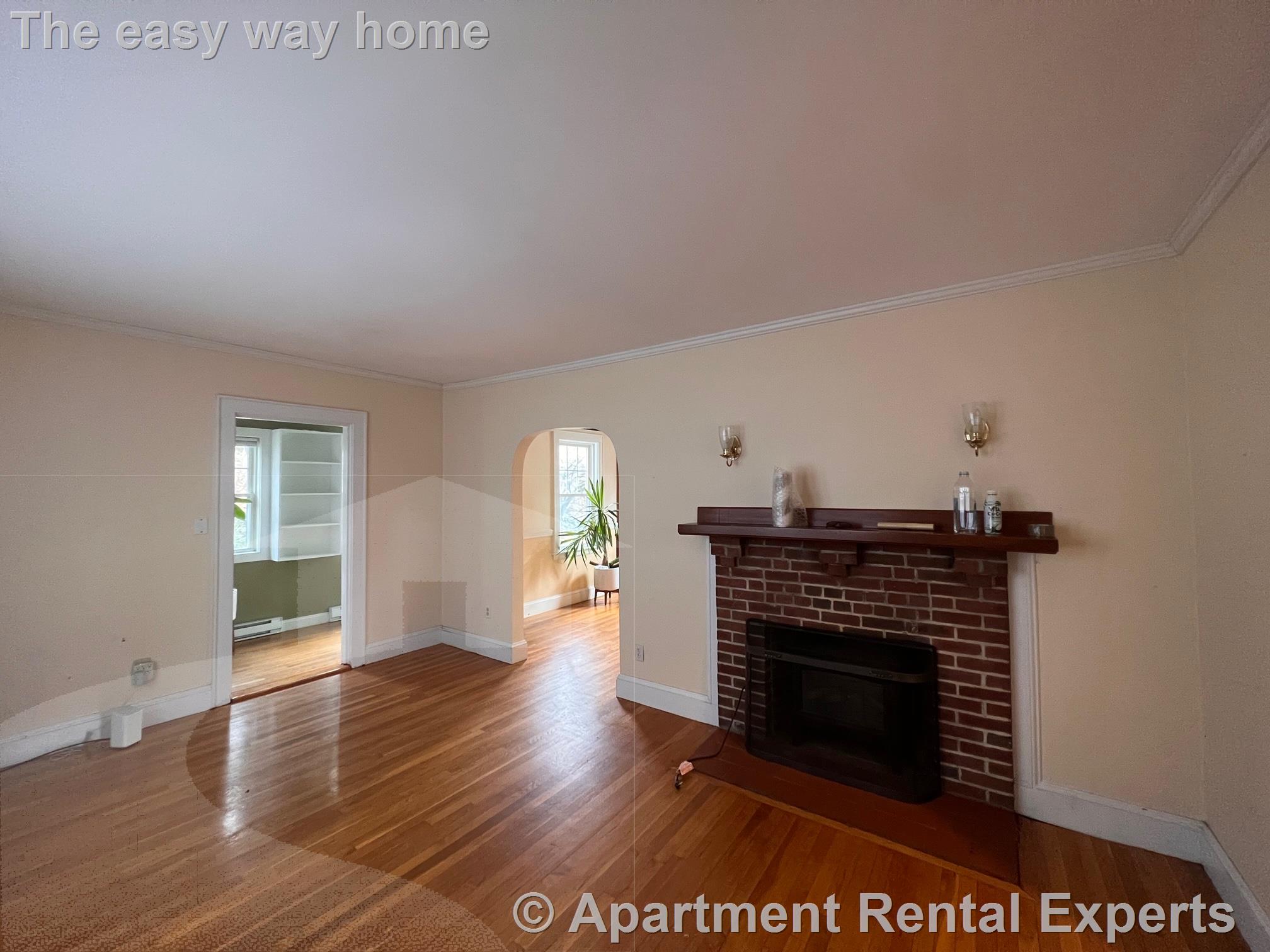 137 Sunset Rd, Arlington