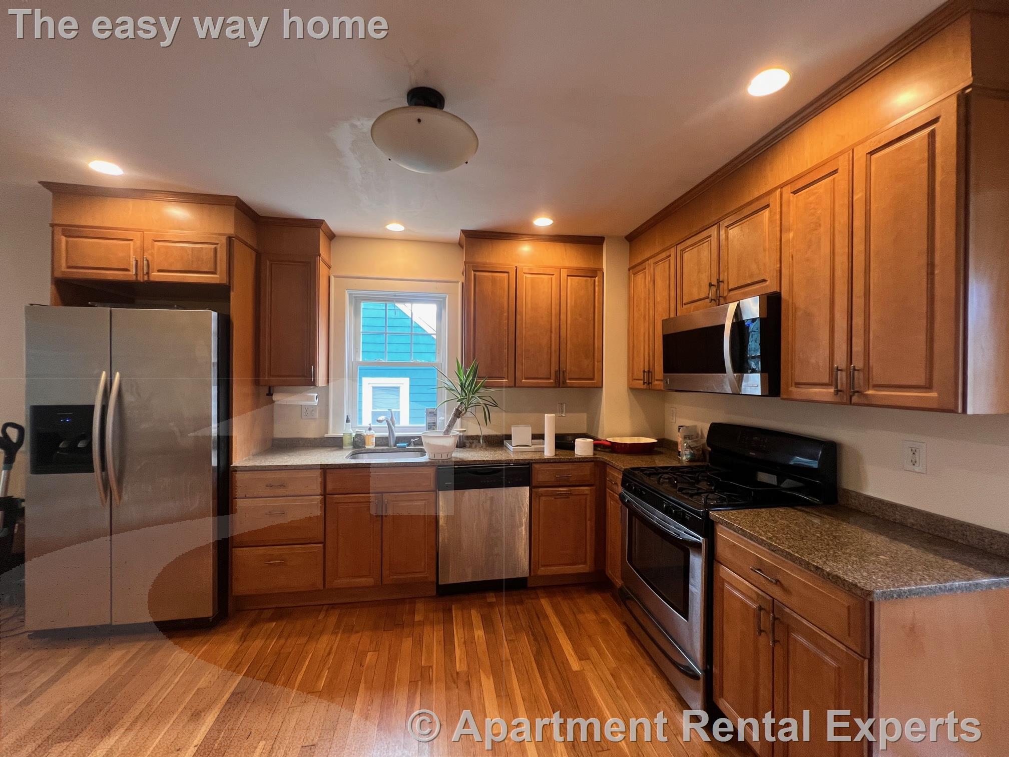 137 Sunset Rd, Arlington