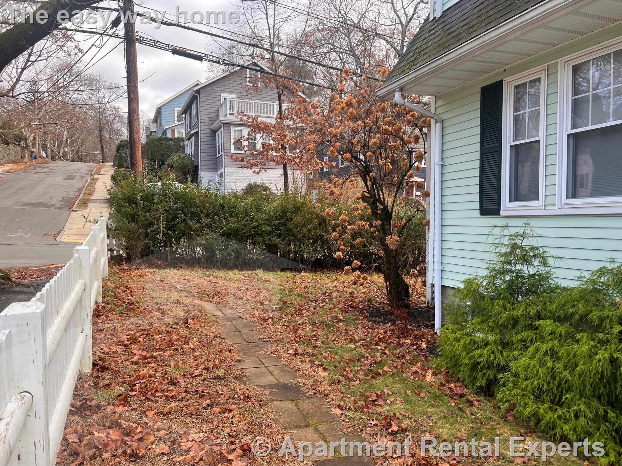 137 Sunset Rd, Arlington