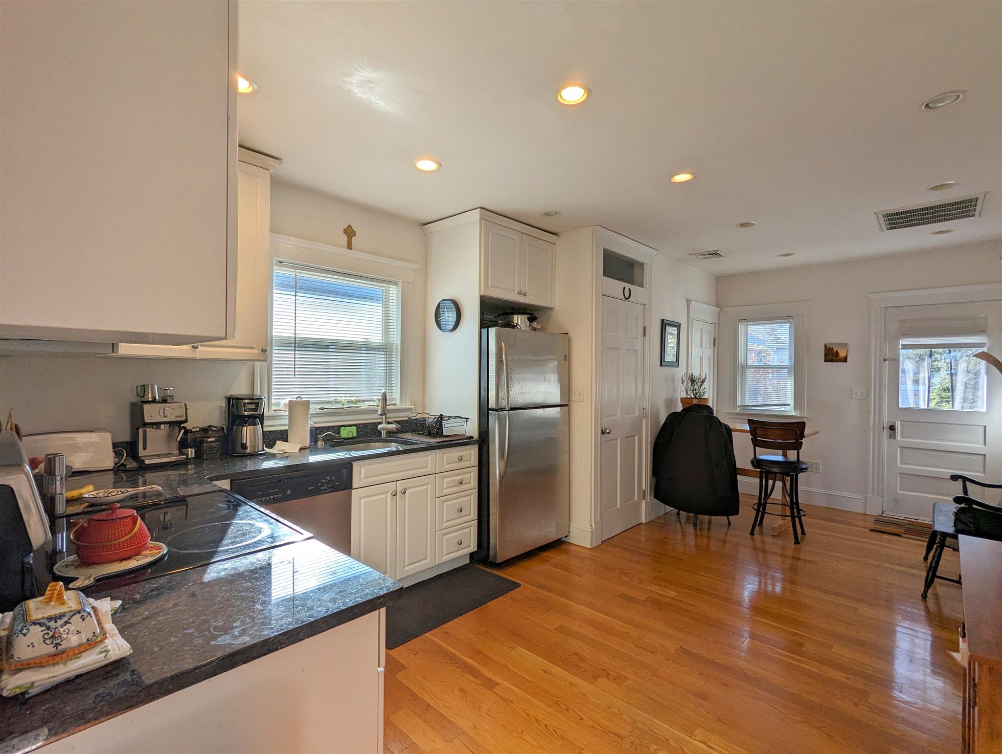 601 Boston Ave, Magoun Square