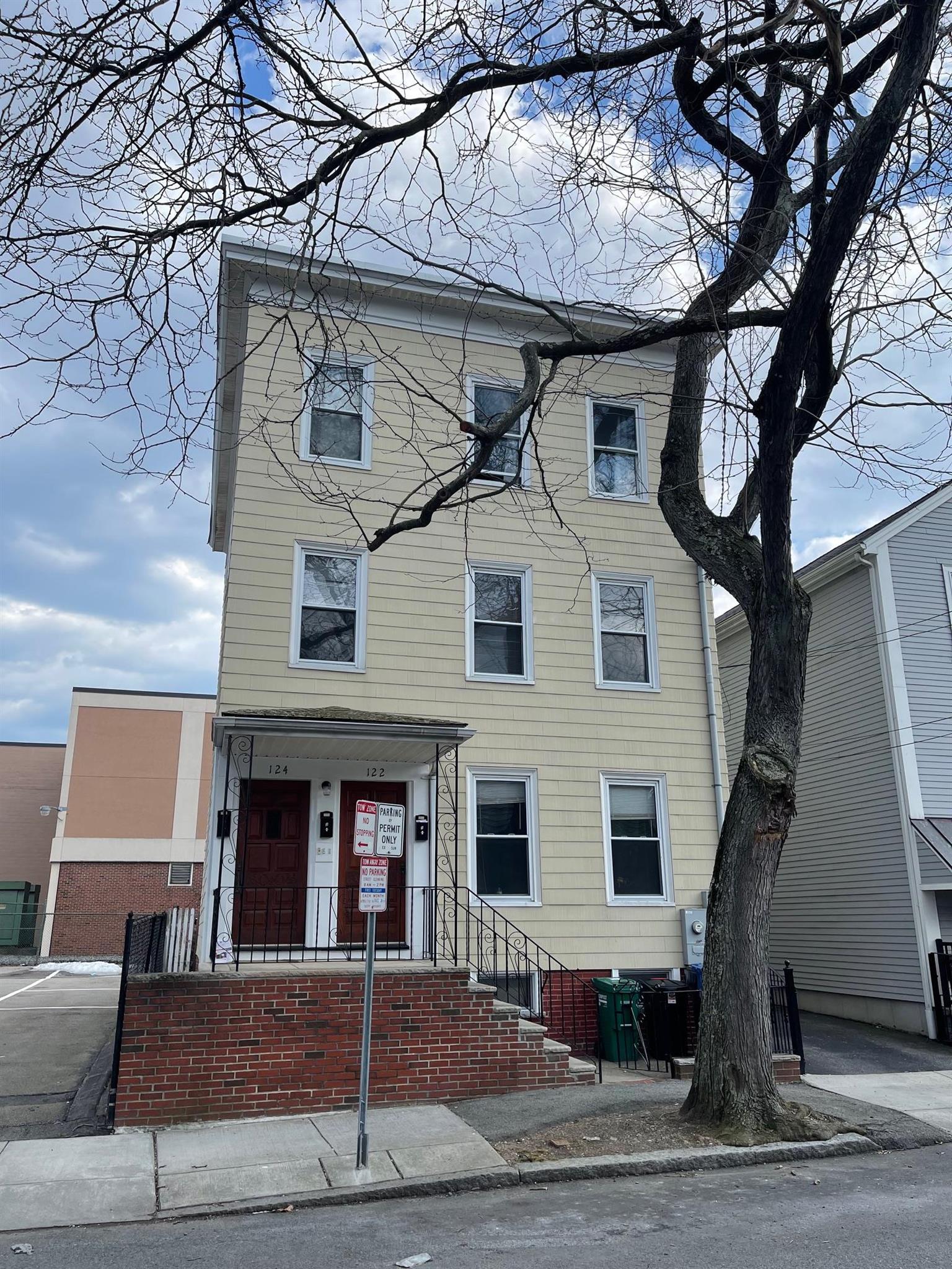 124 Amory St, Inman Square