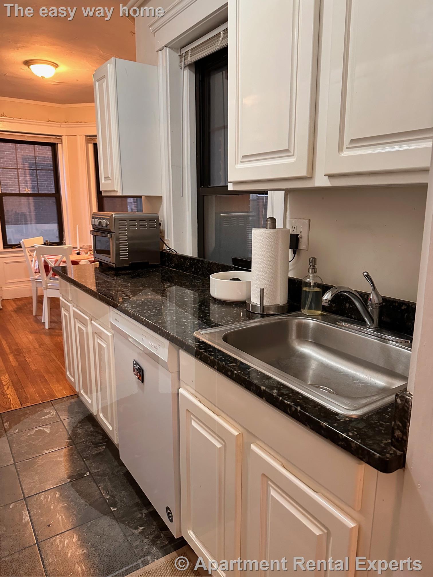 1558 Massachusetts Ave, Harvard Square