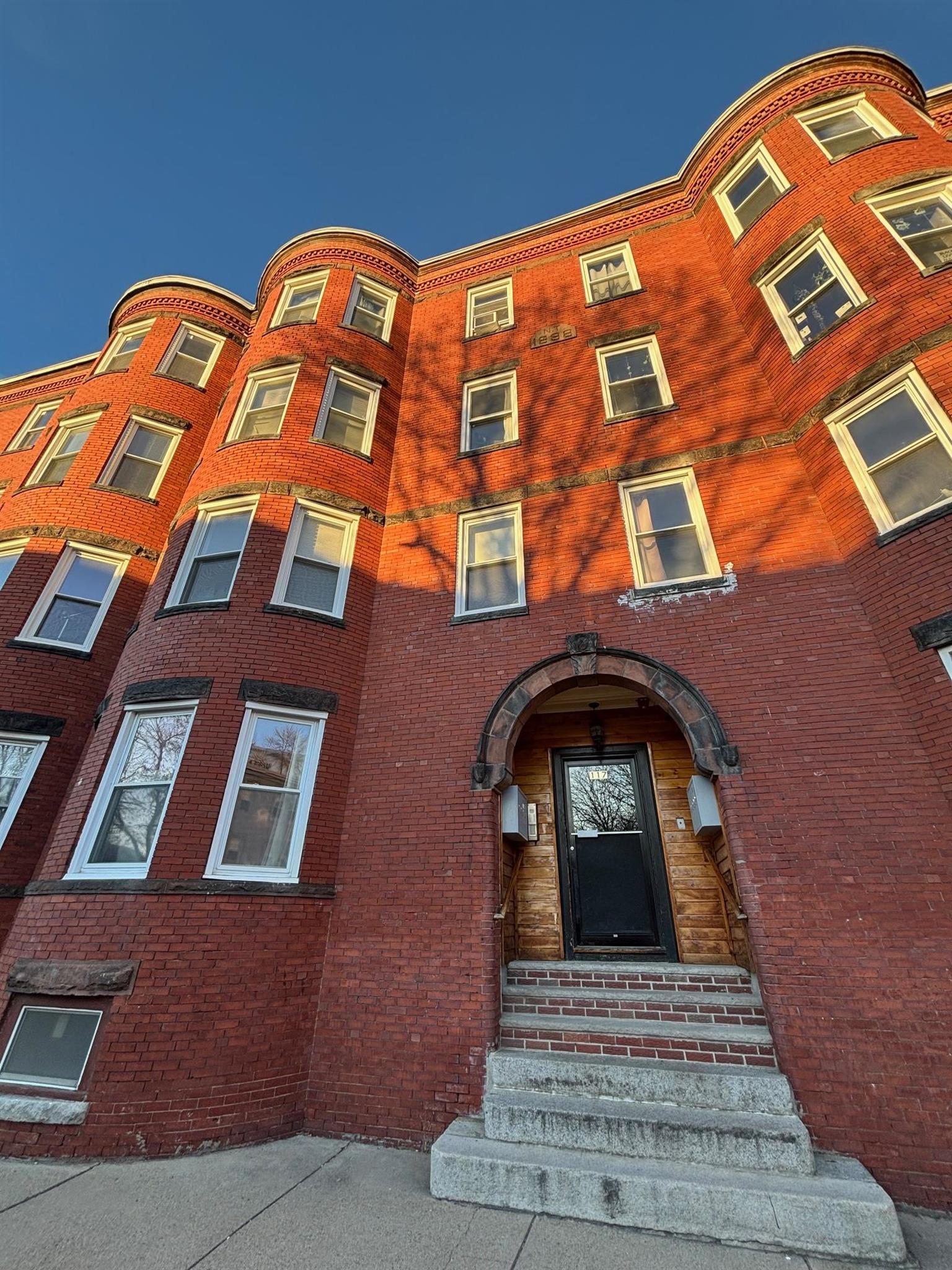 117 Harvard St, Kendall Square