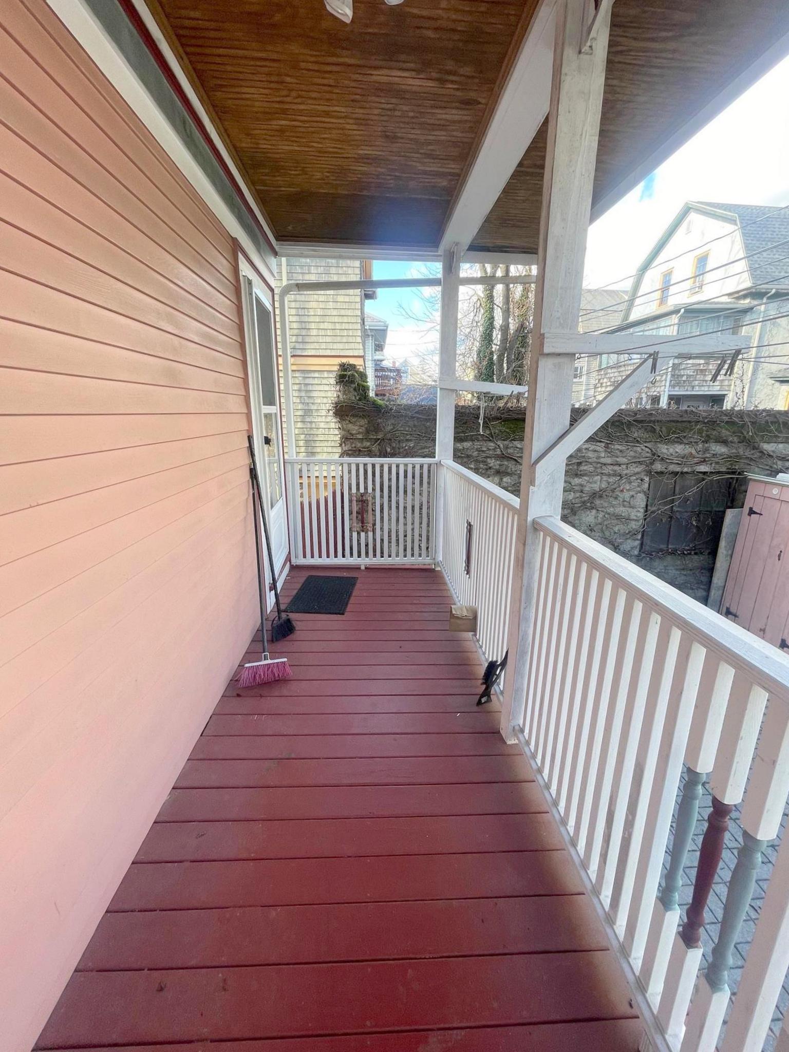 41 Walker St, Davis Square