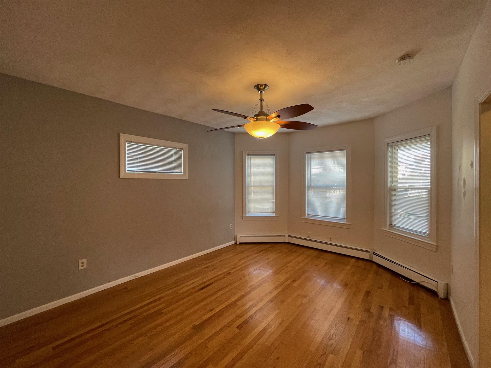 68 Kenmere Rd, Wellington