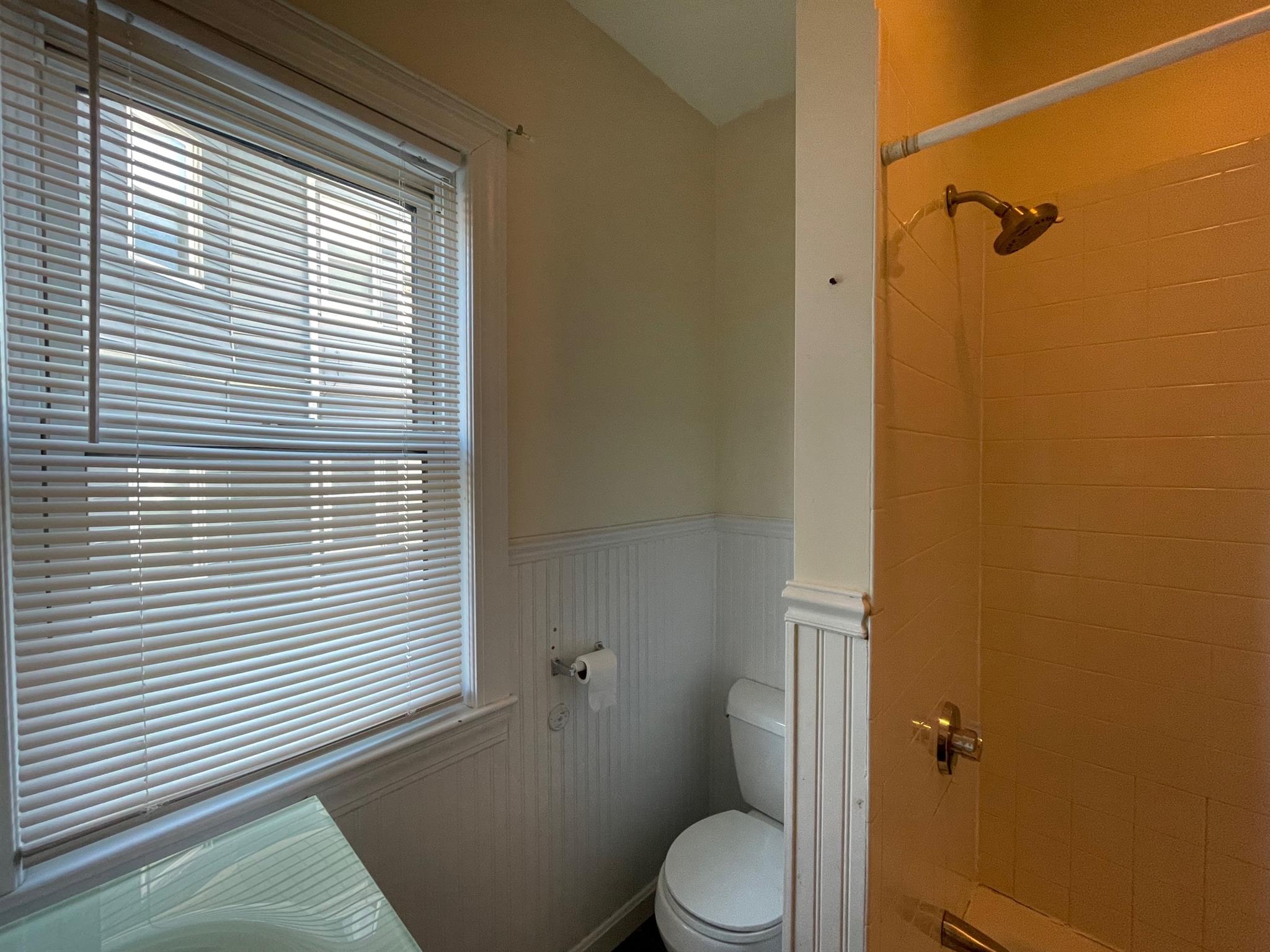 68 Kenmere Rd, Wellington