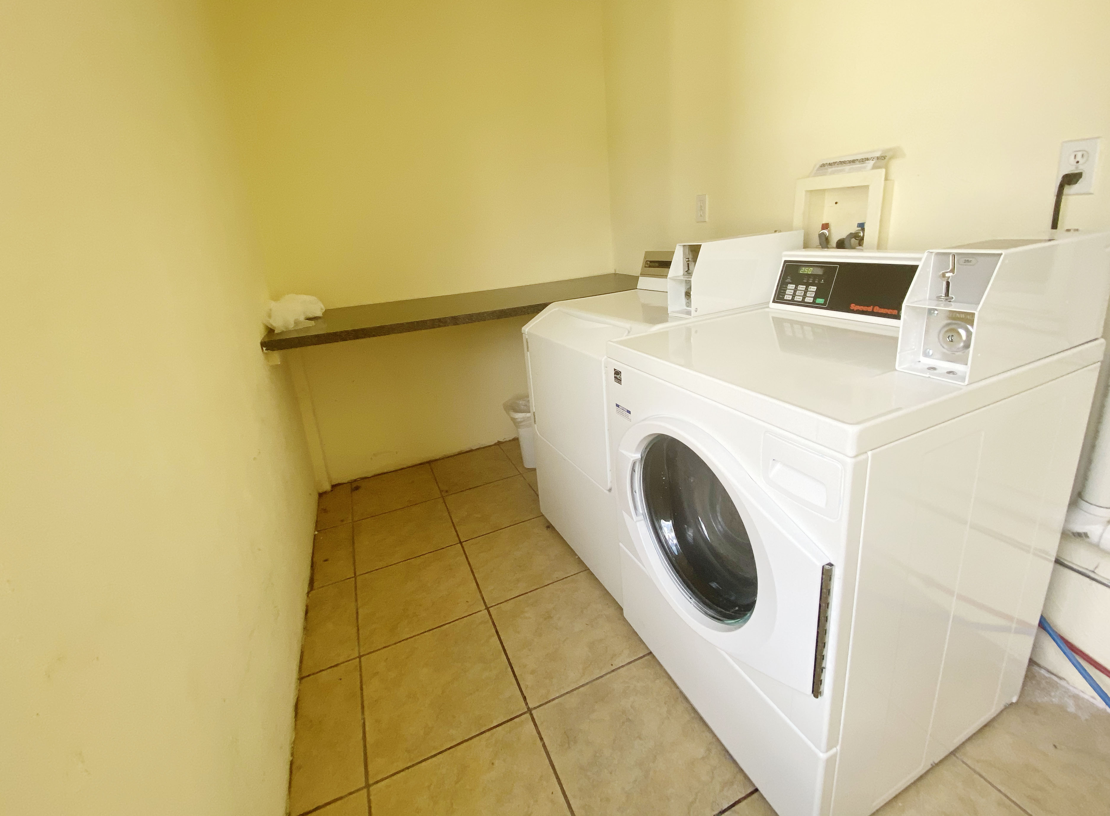 326 Bremen St, East Boston