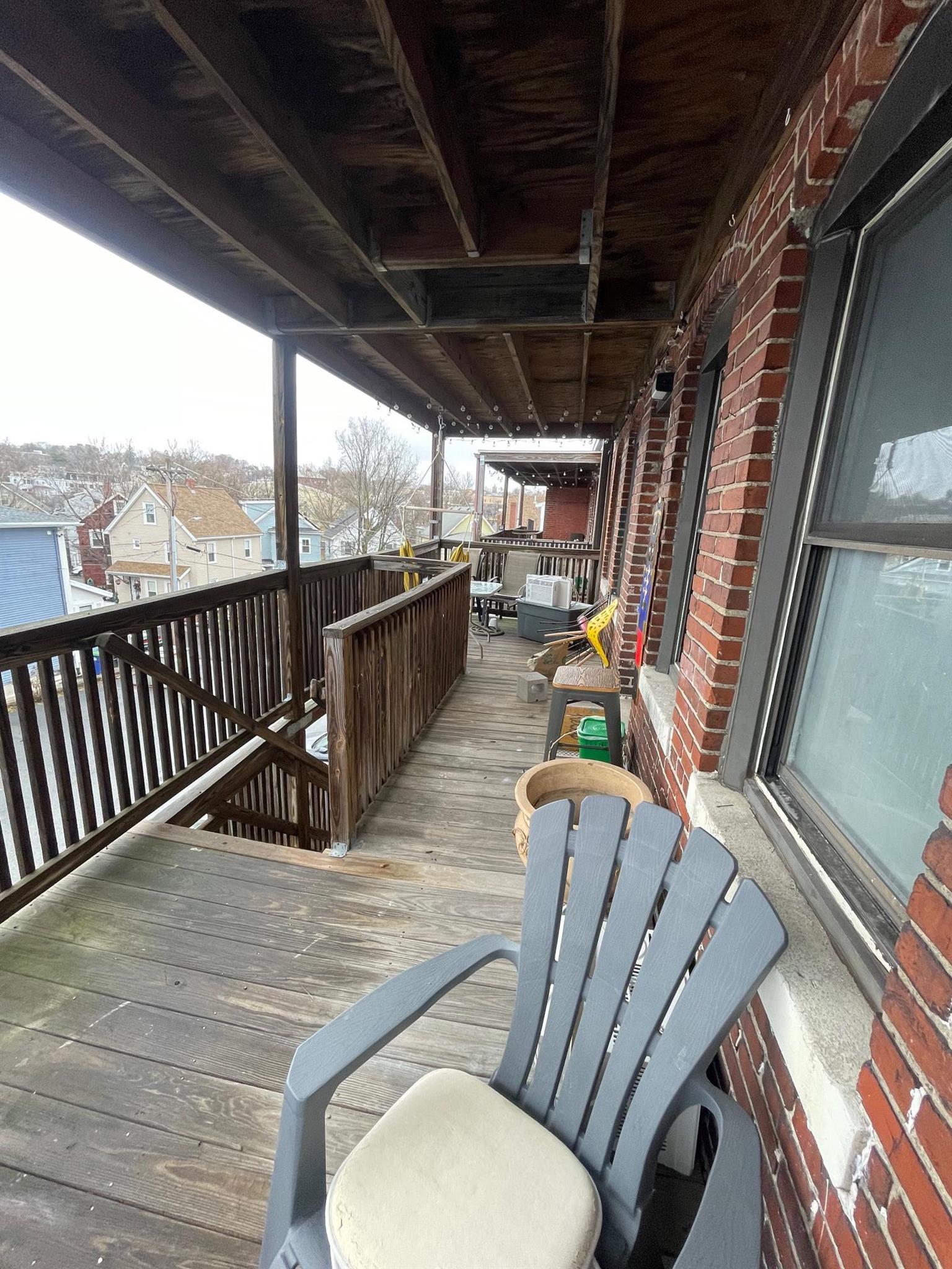 43 Ivaloo, East Somerville