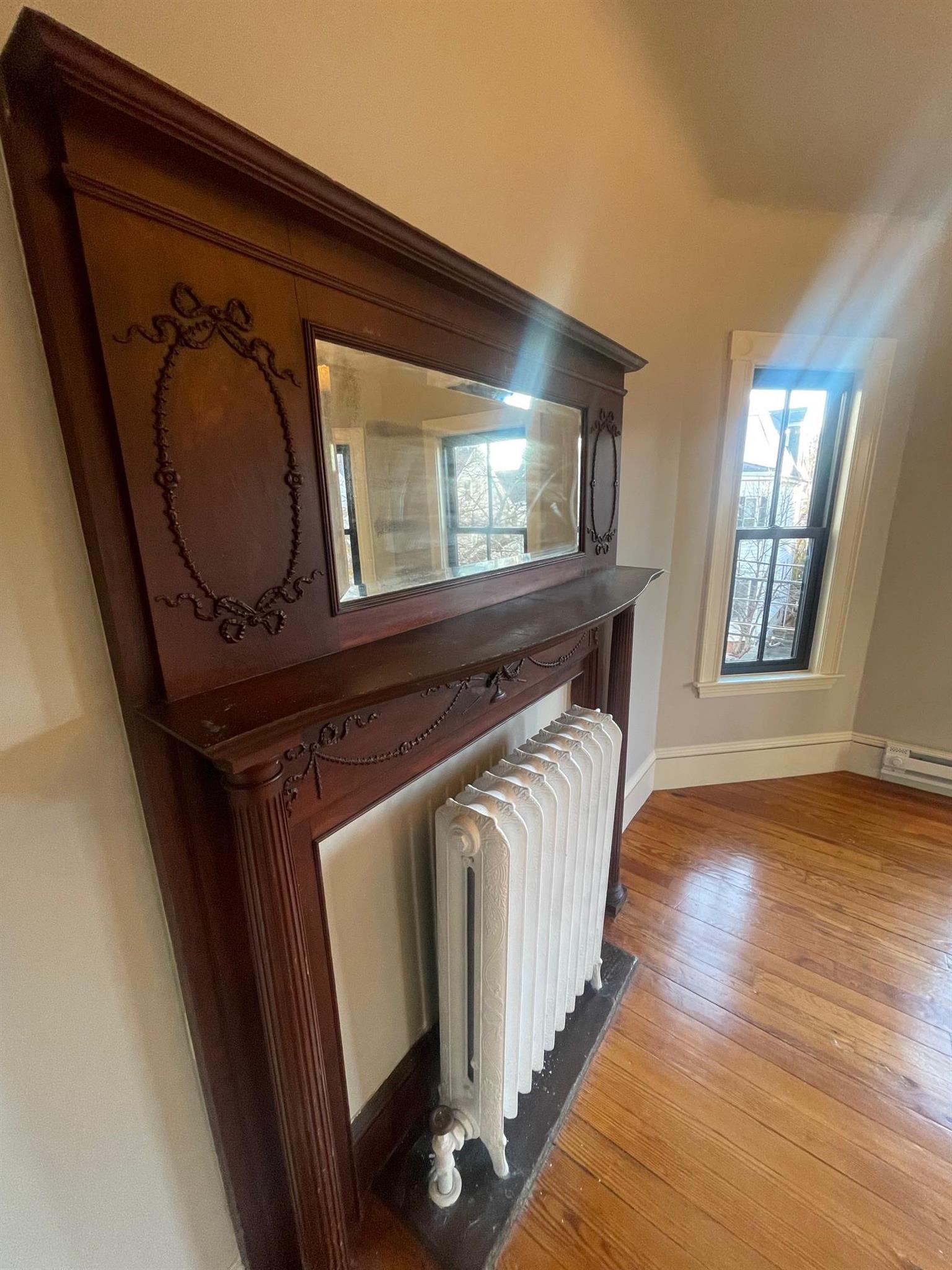 8 Charnwood Rd, Davis Square