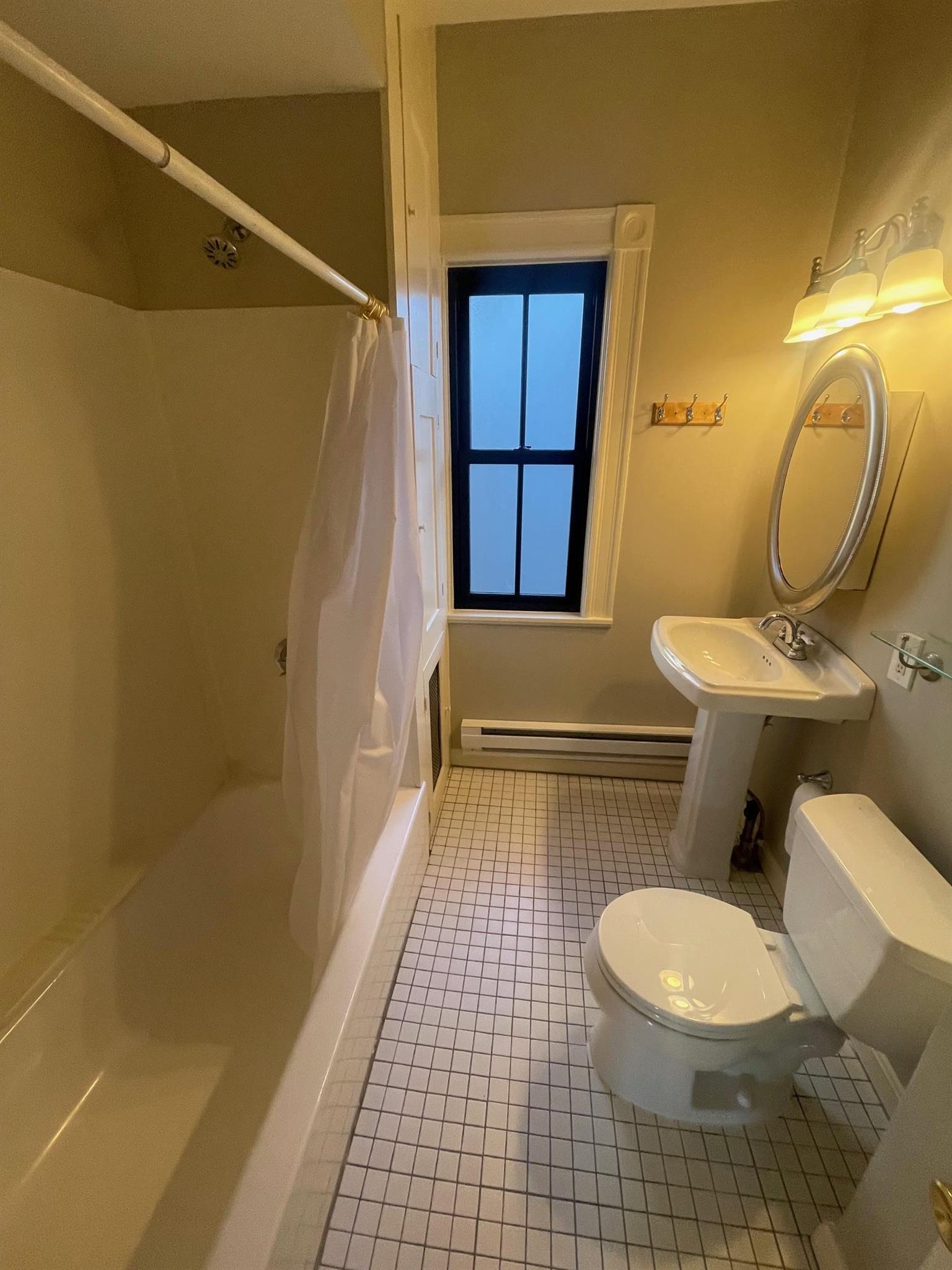 8 Charnwood Rd, Davis Square