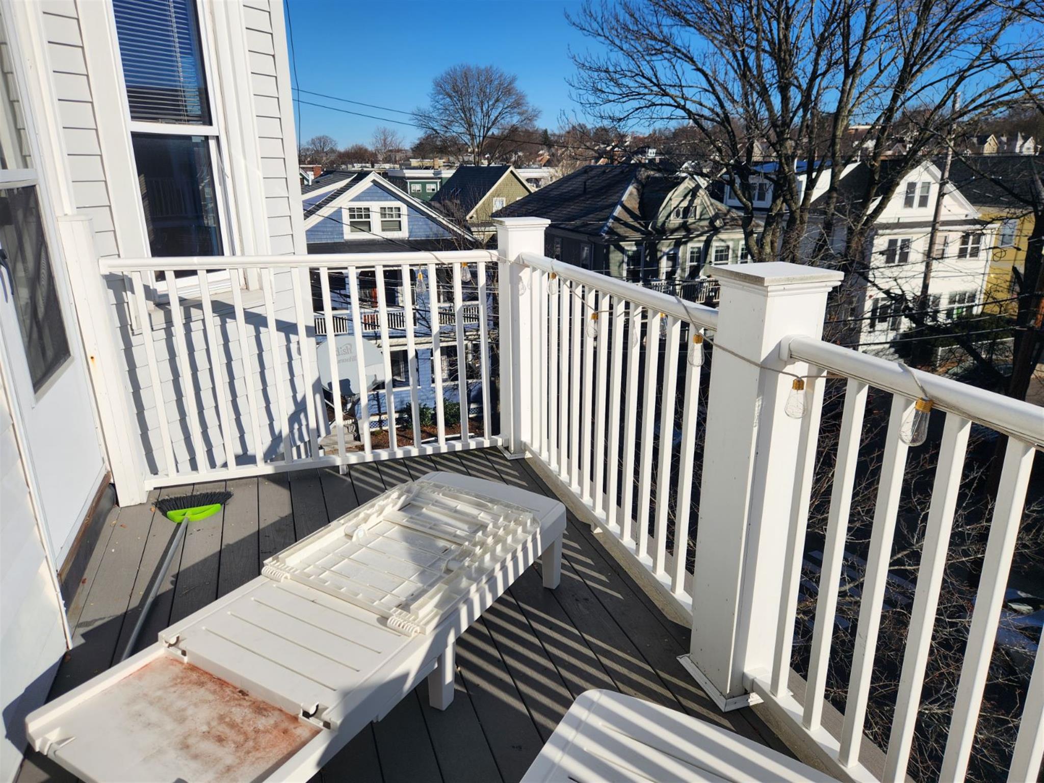 42 Belknap St, West Somerville