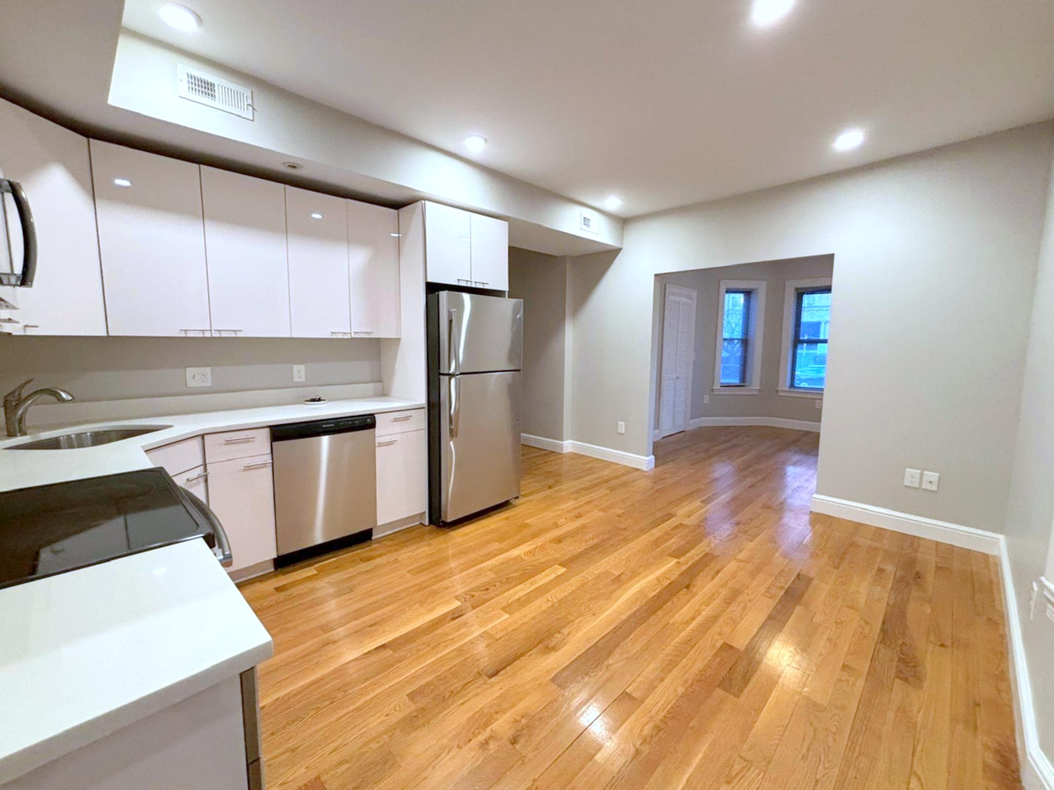 900 Massachusetts Ave, Central Square