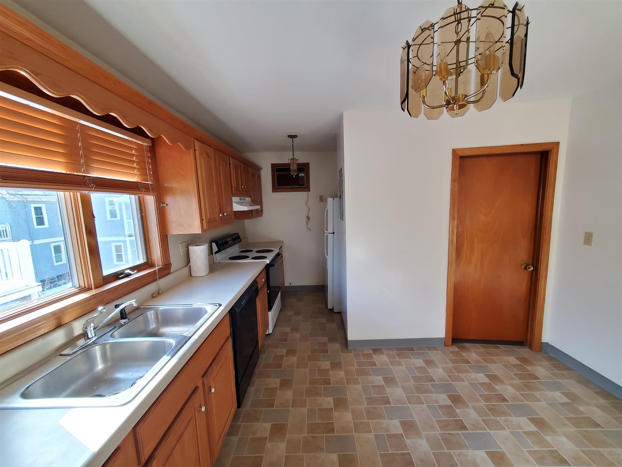 108 Pearson Rd, Ball Square