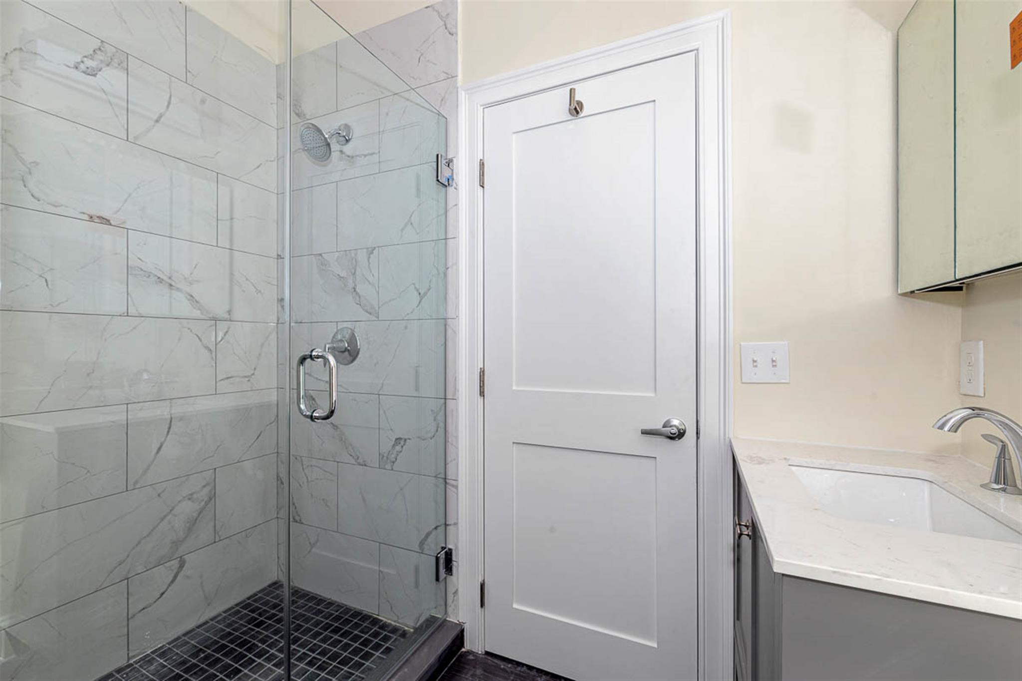 72 Stanley Ave, South Medford