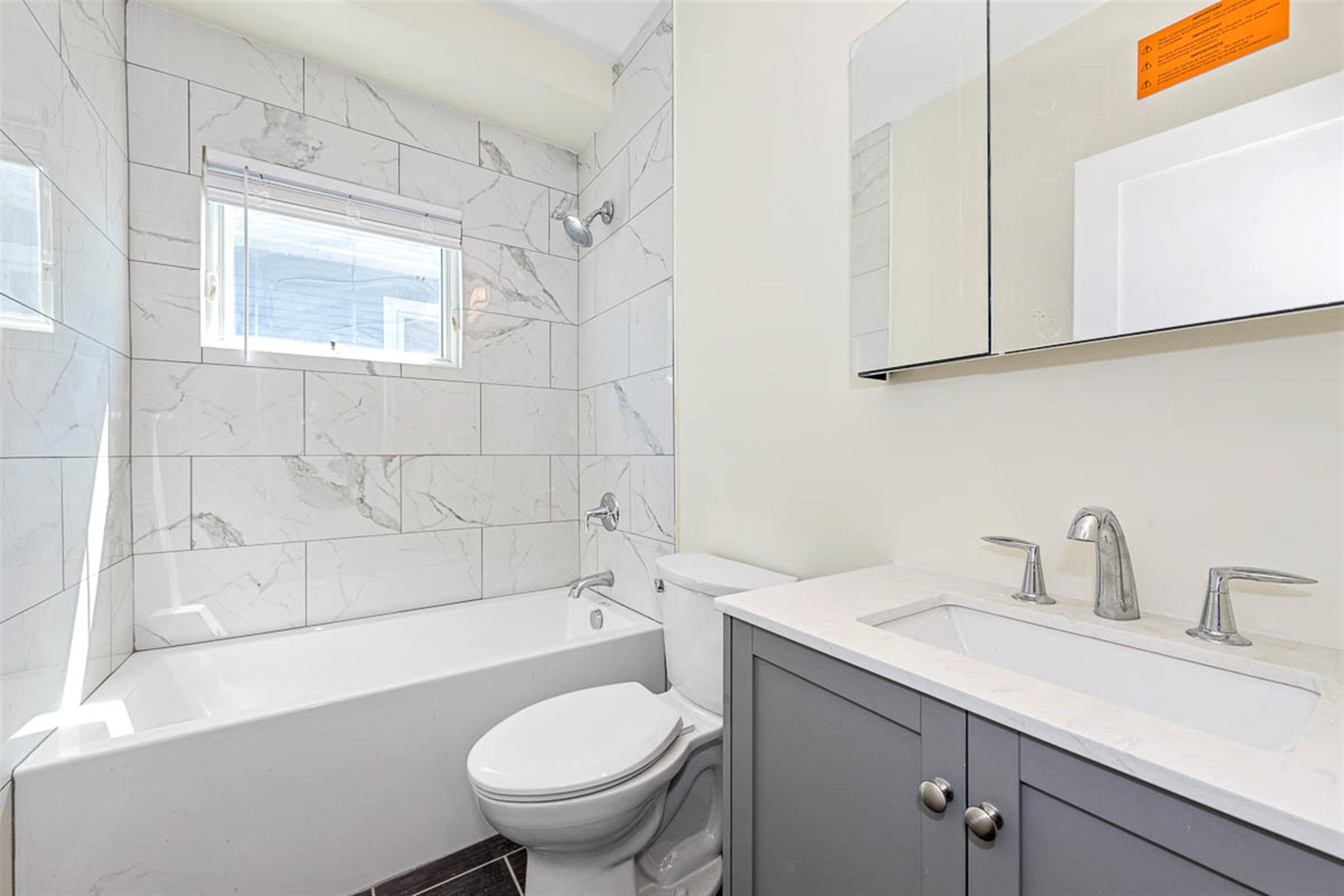 72 Stanley Ave, South Medford