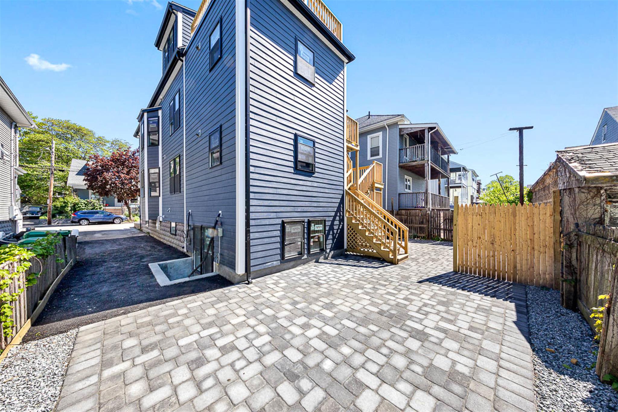 72 Stanley Ave, South Medford