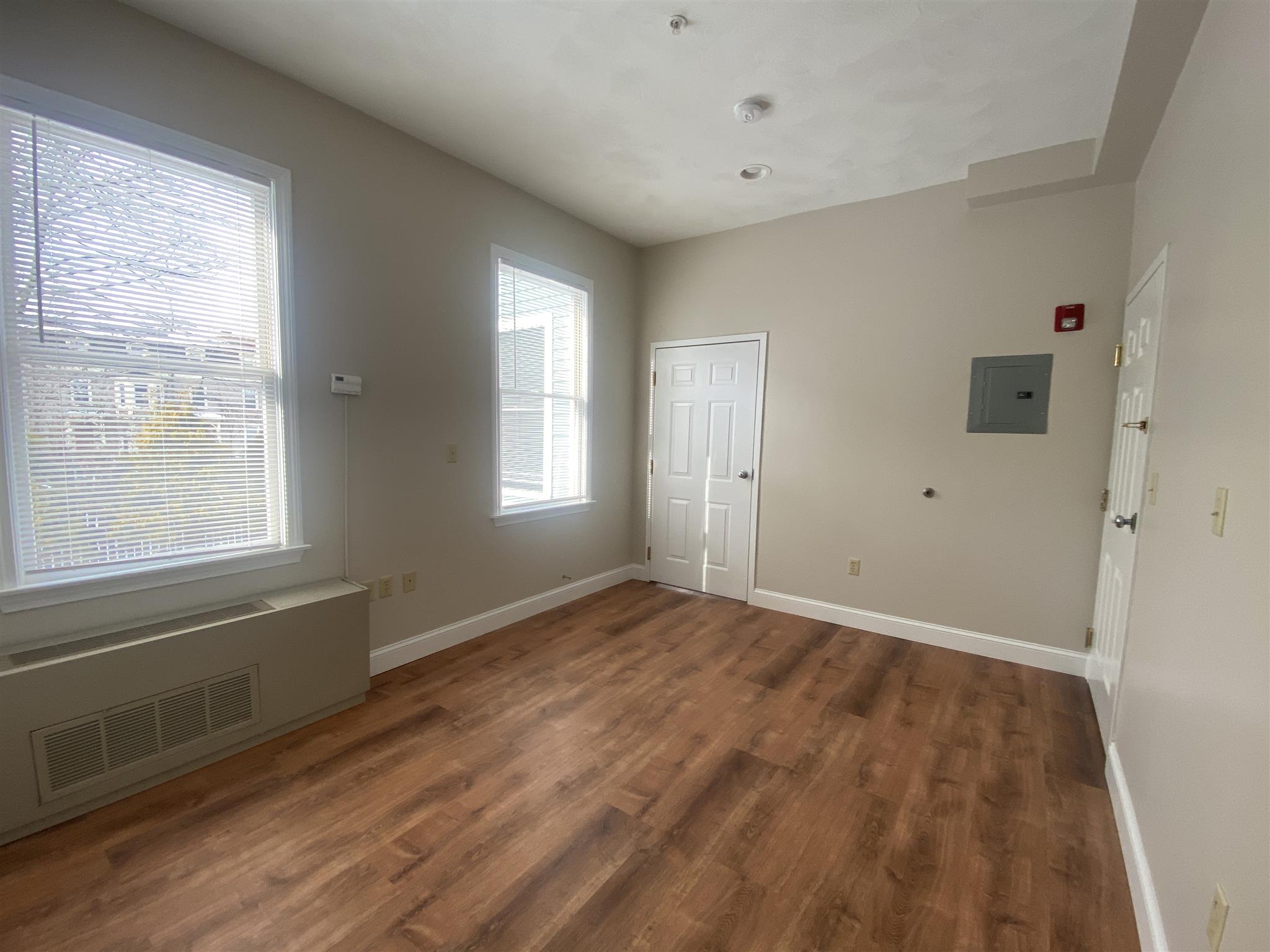 364 Harvard St, Harvard Square