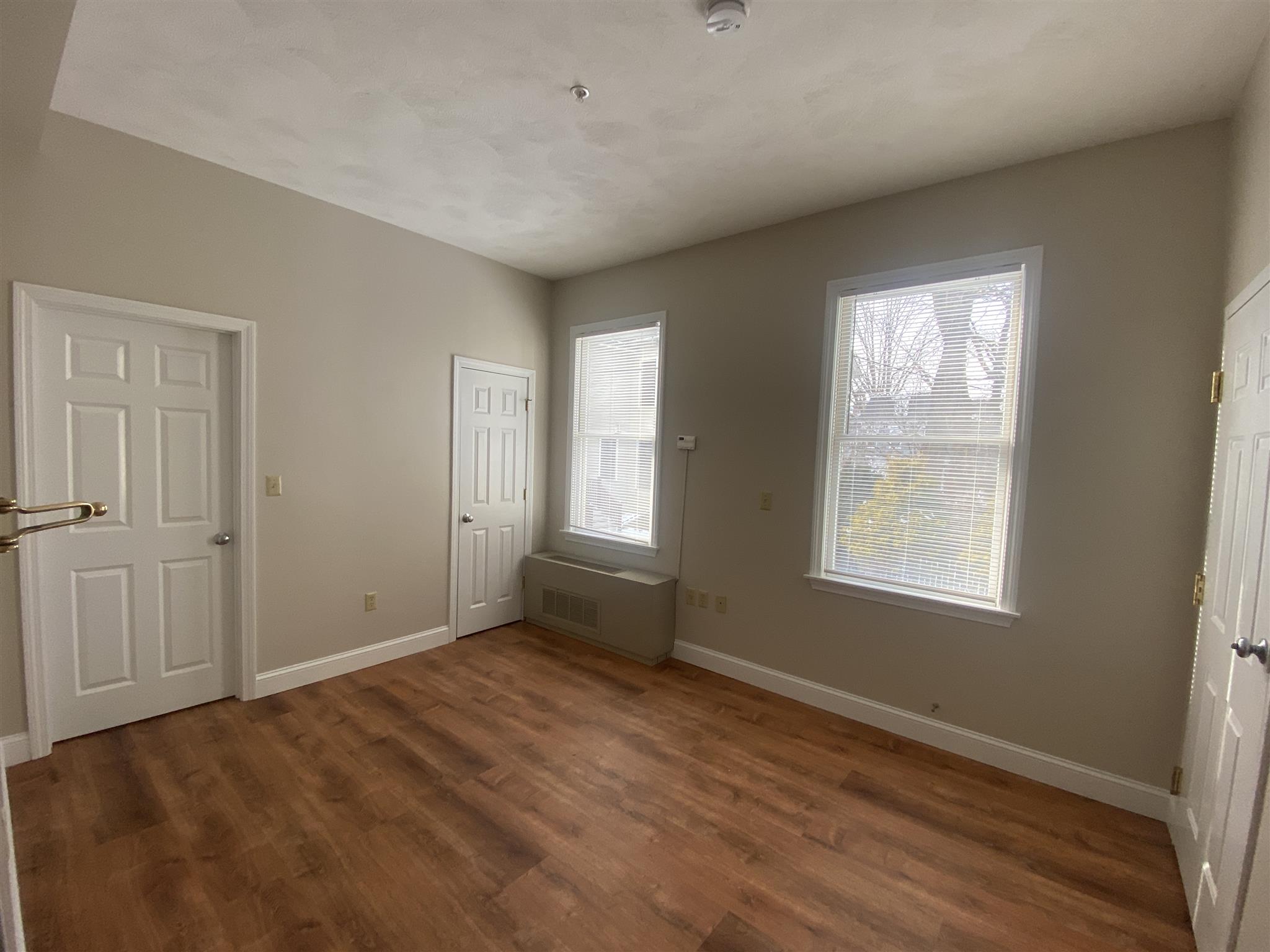 364 Harvard St, Harvard Square