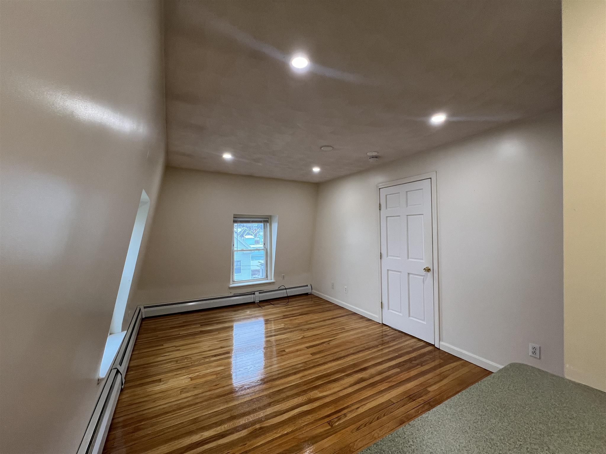 15 Howe St, Magoun Square