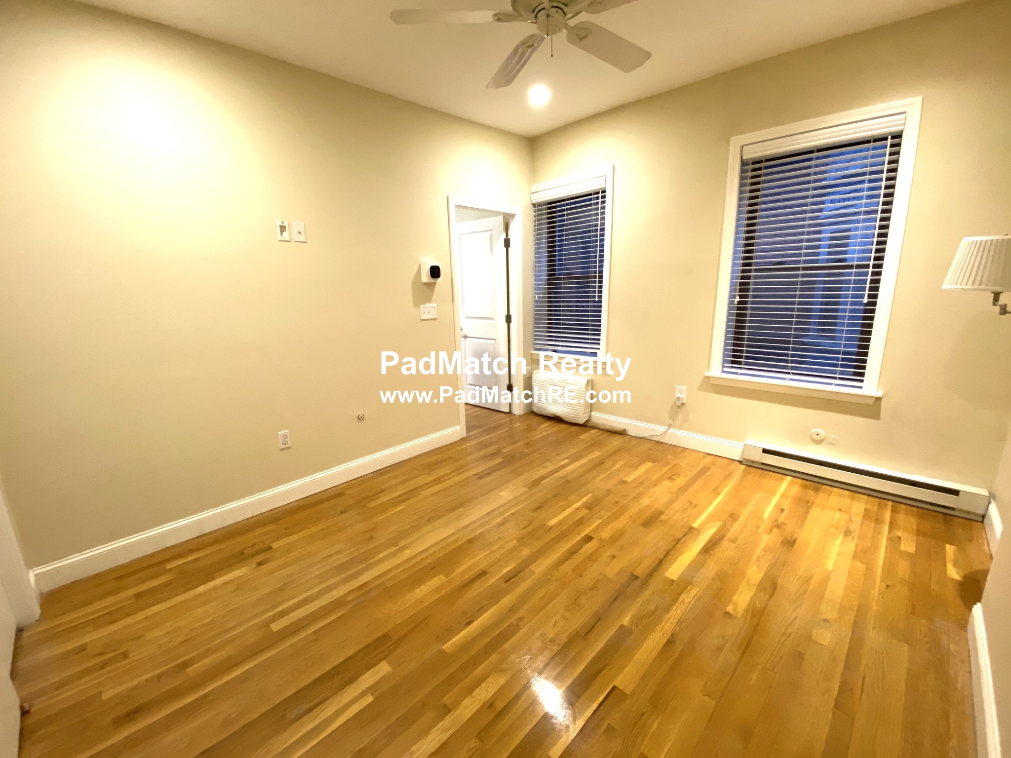 328 Commercial St, North End