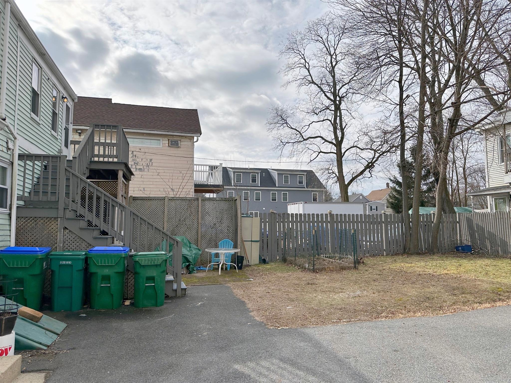 270 Park St, Medford Hillside