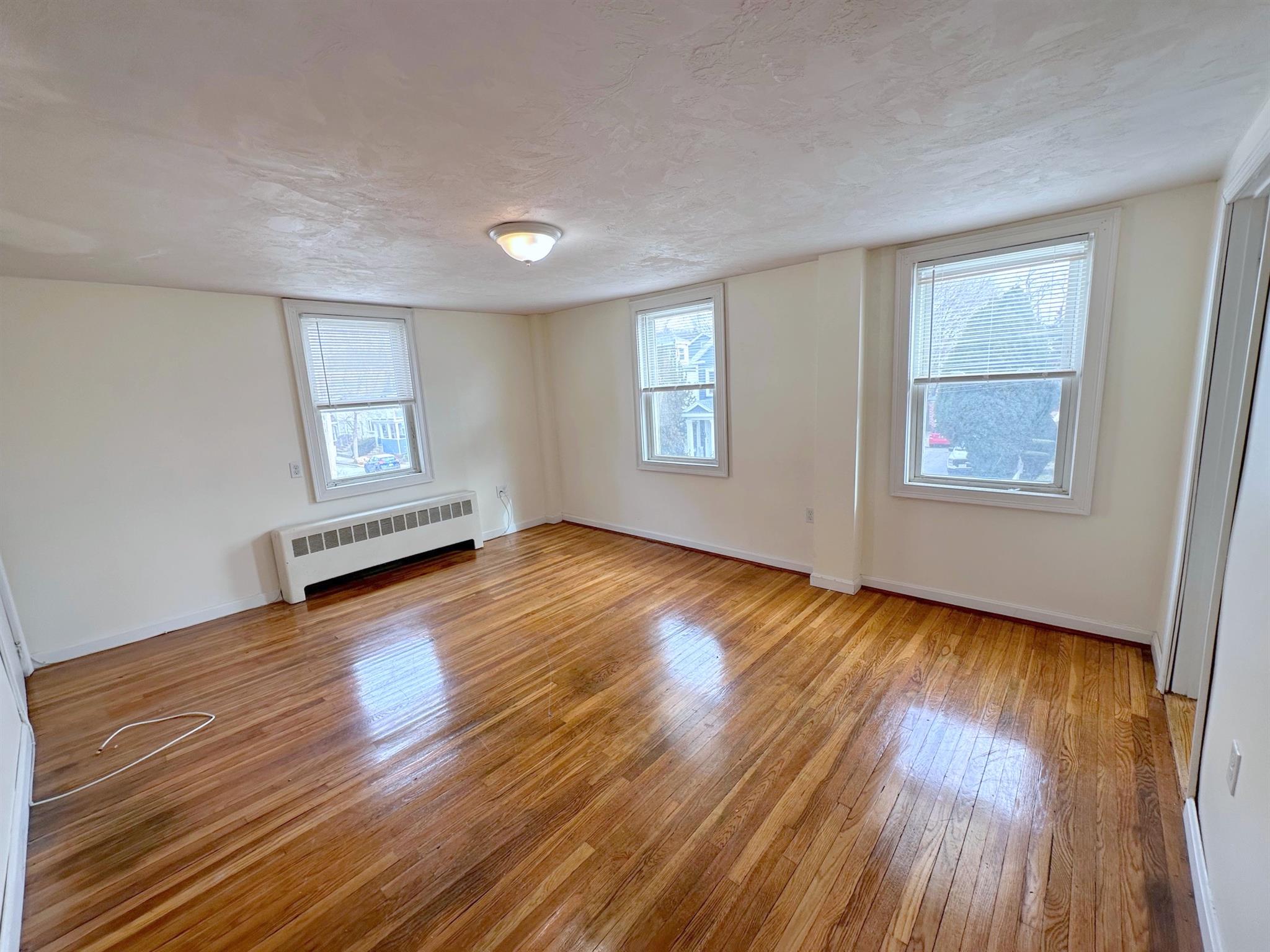 270 Park St, Medford Hillside