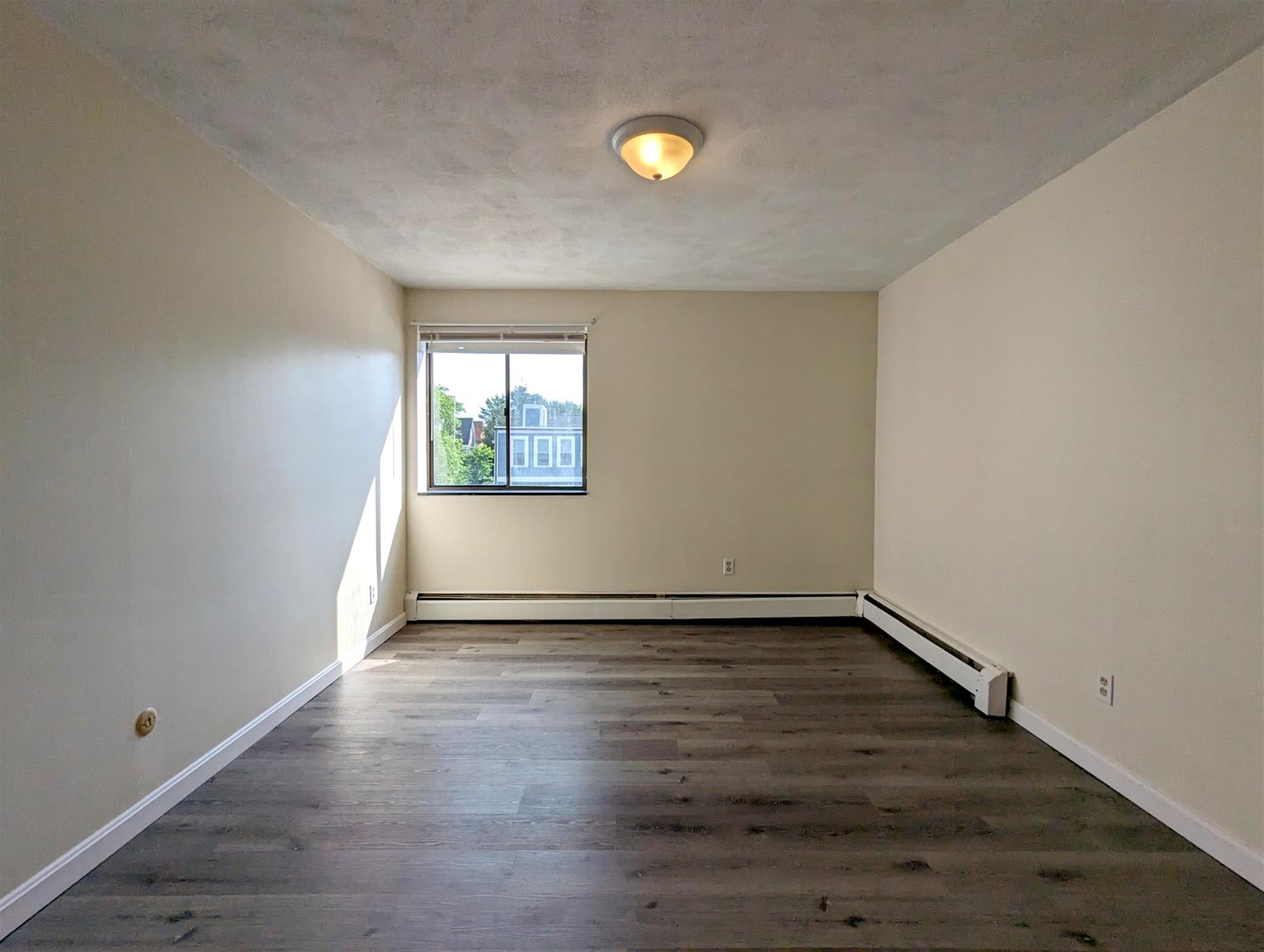 86 Newbury St, Teele Square