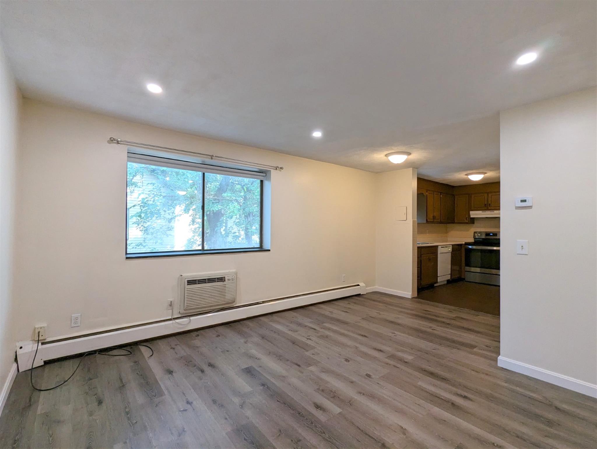 86 Newbury St, Teele Square