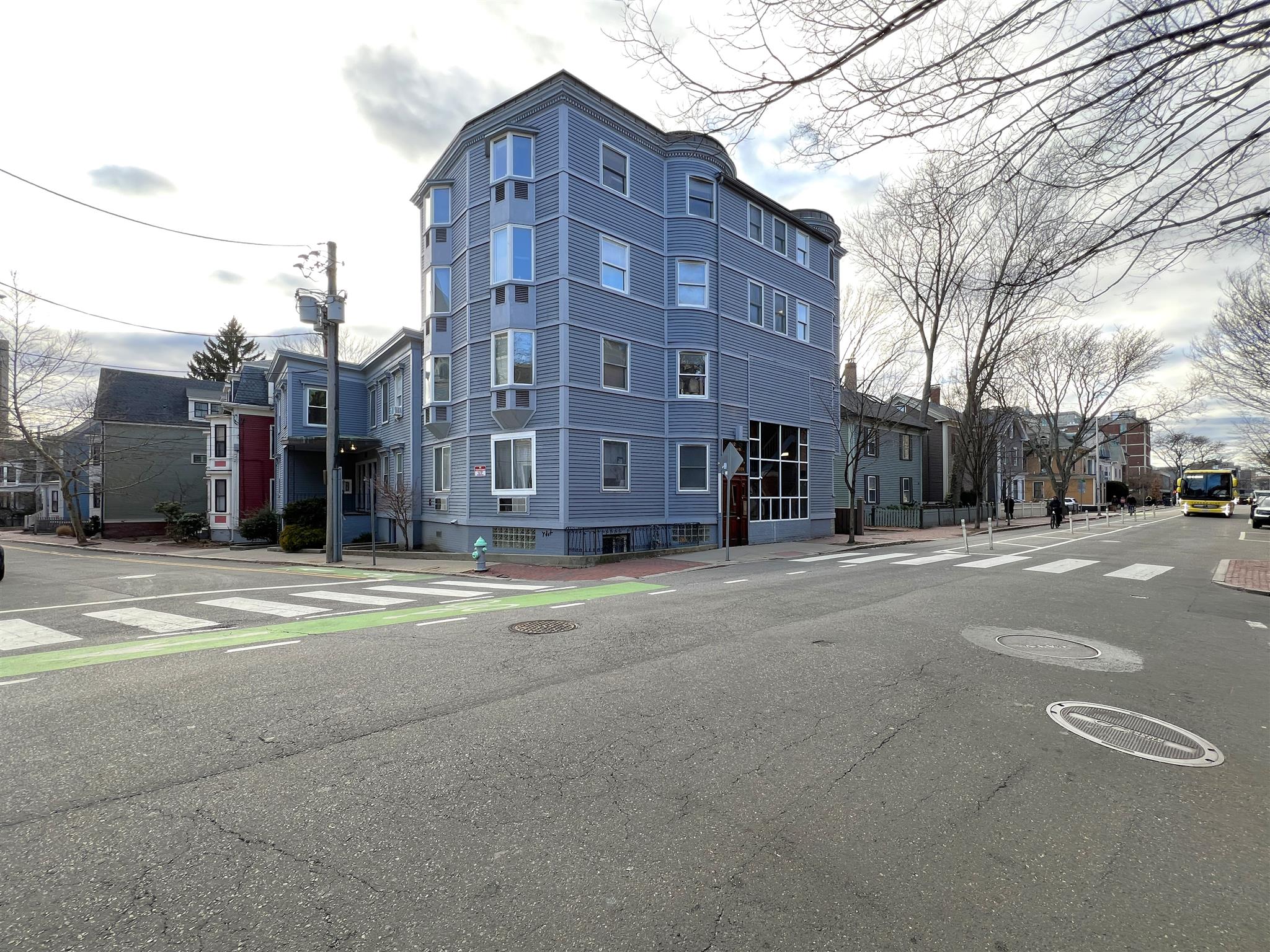 9 Banks St, Harvard Square