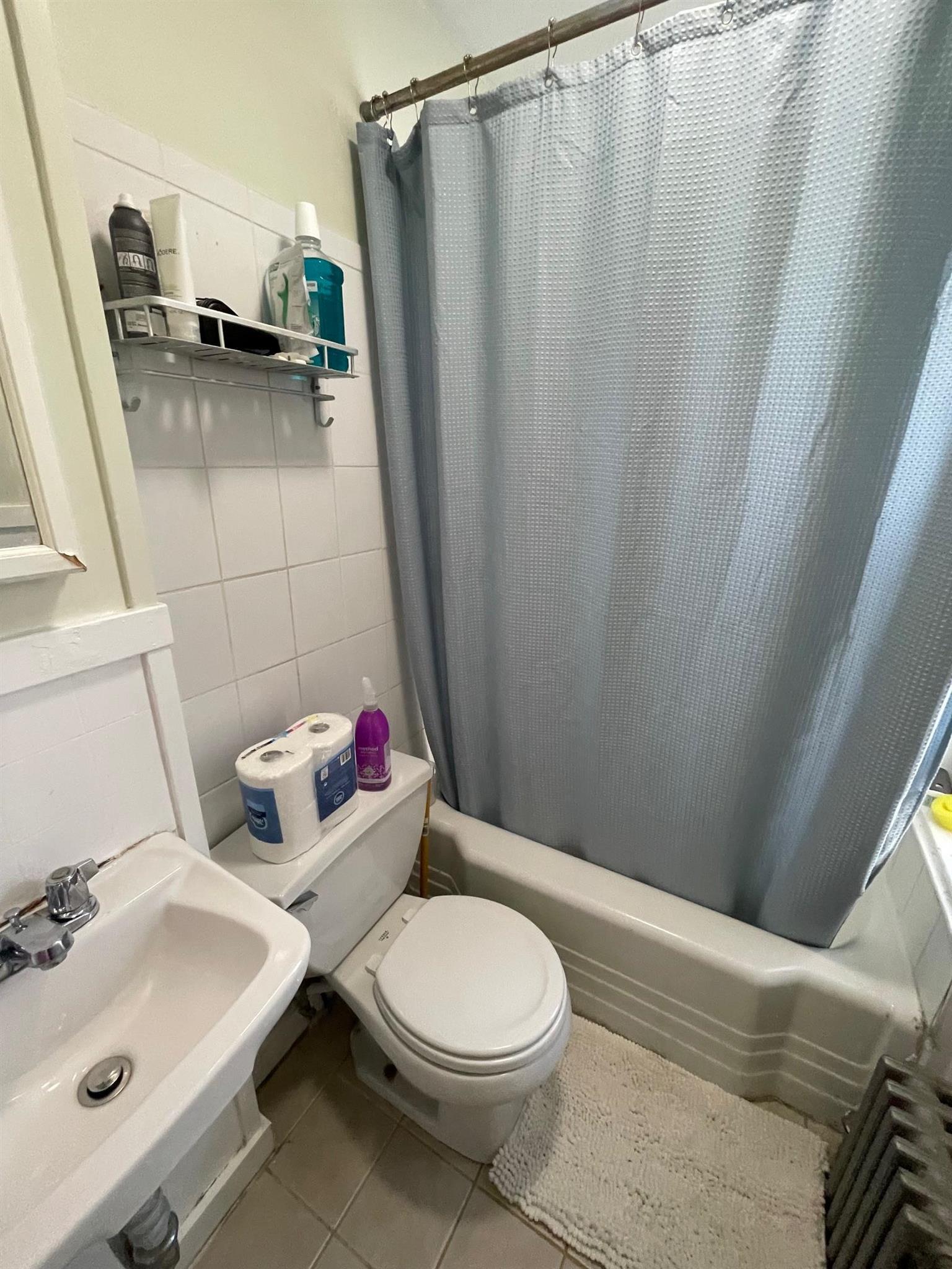 77 Dover St, Davis Square