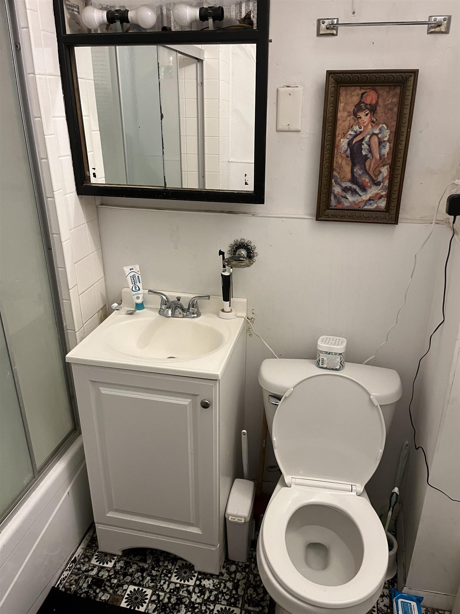 67 Willow Ave, Davis Square