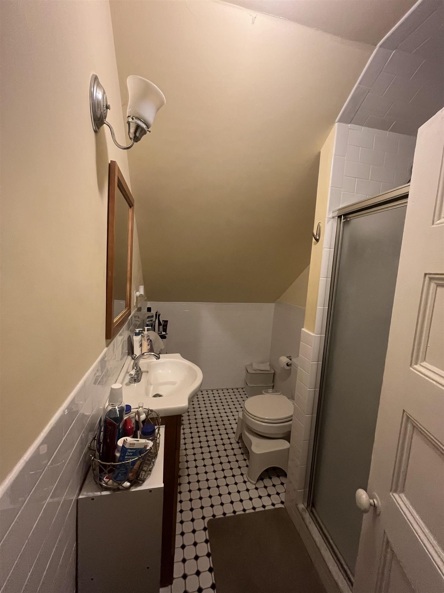 67 Willow Ave, Davis Square