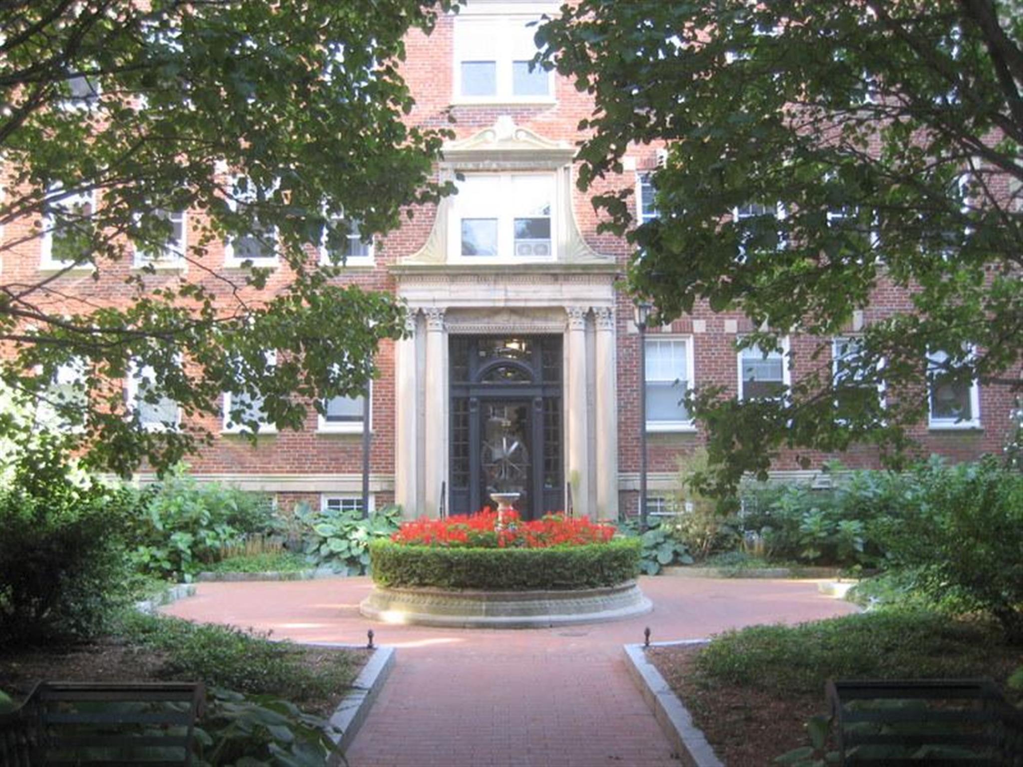 26 Chauncy St, Neighborhood Nine