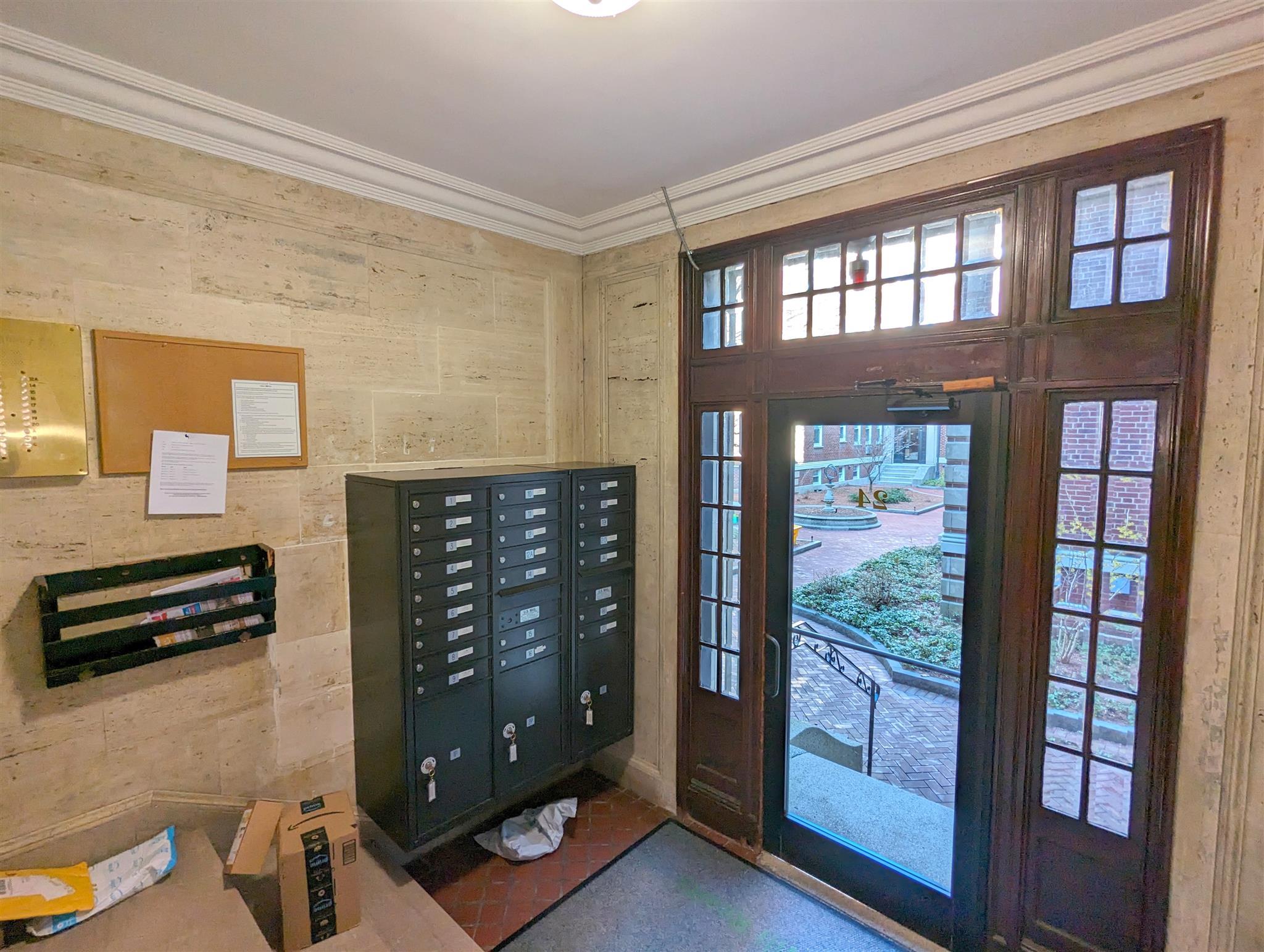 26 Chauncy St, Neighborhood Nine