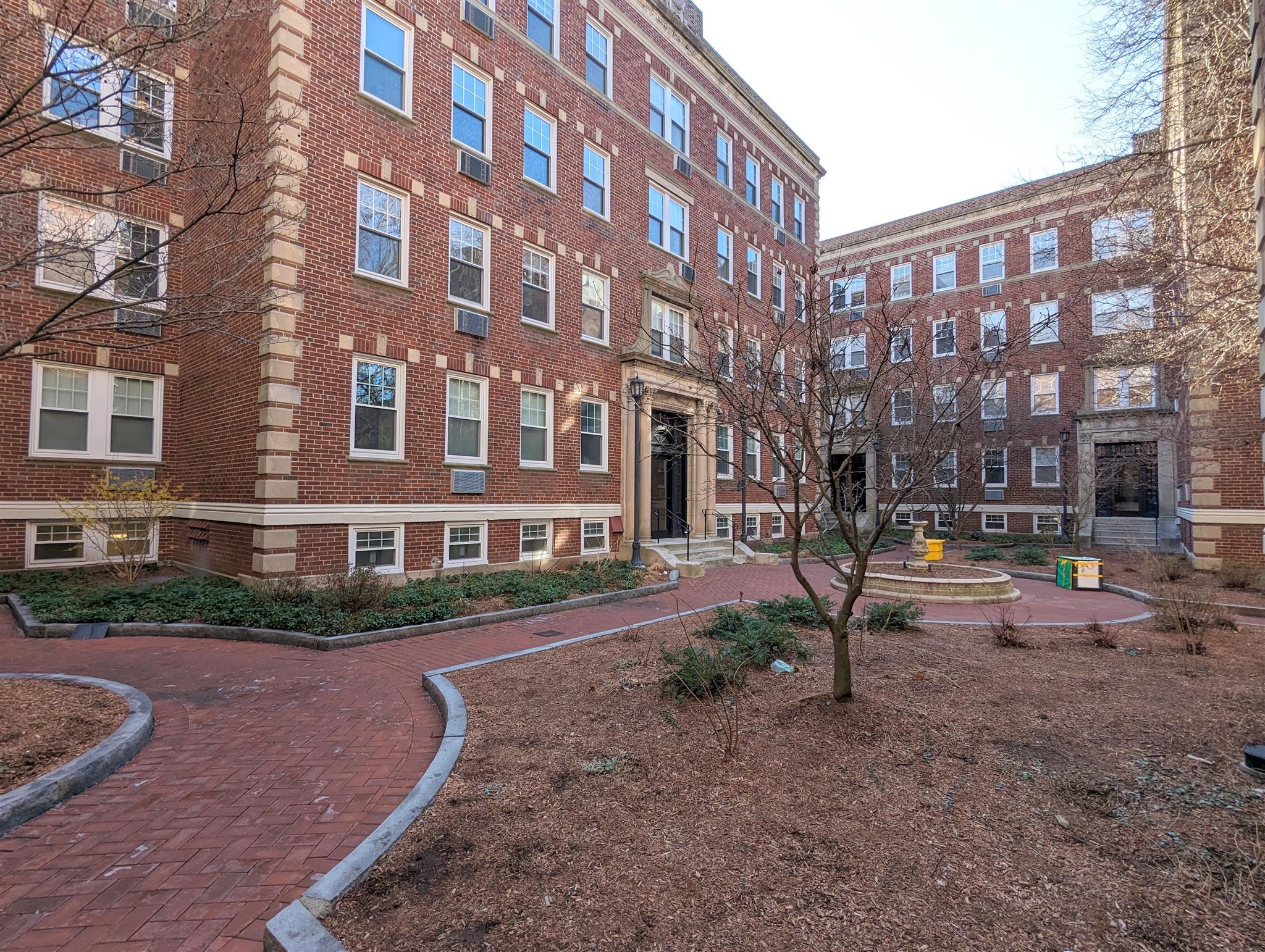 26 Chauncy St, Neighborhood Nine