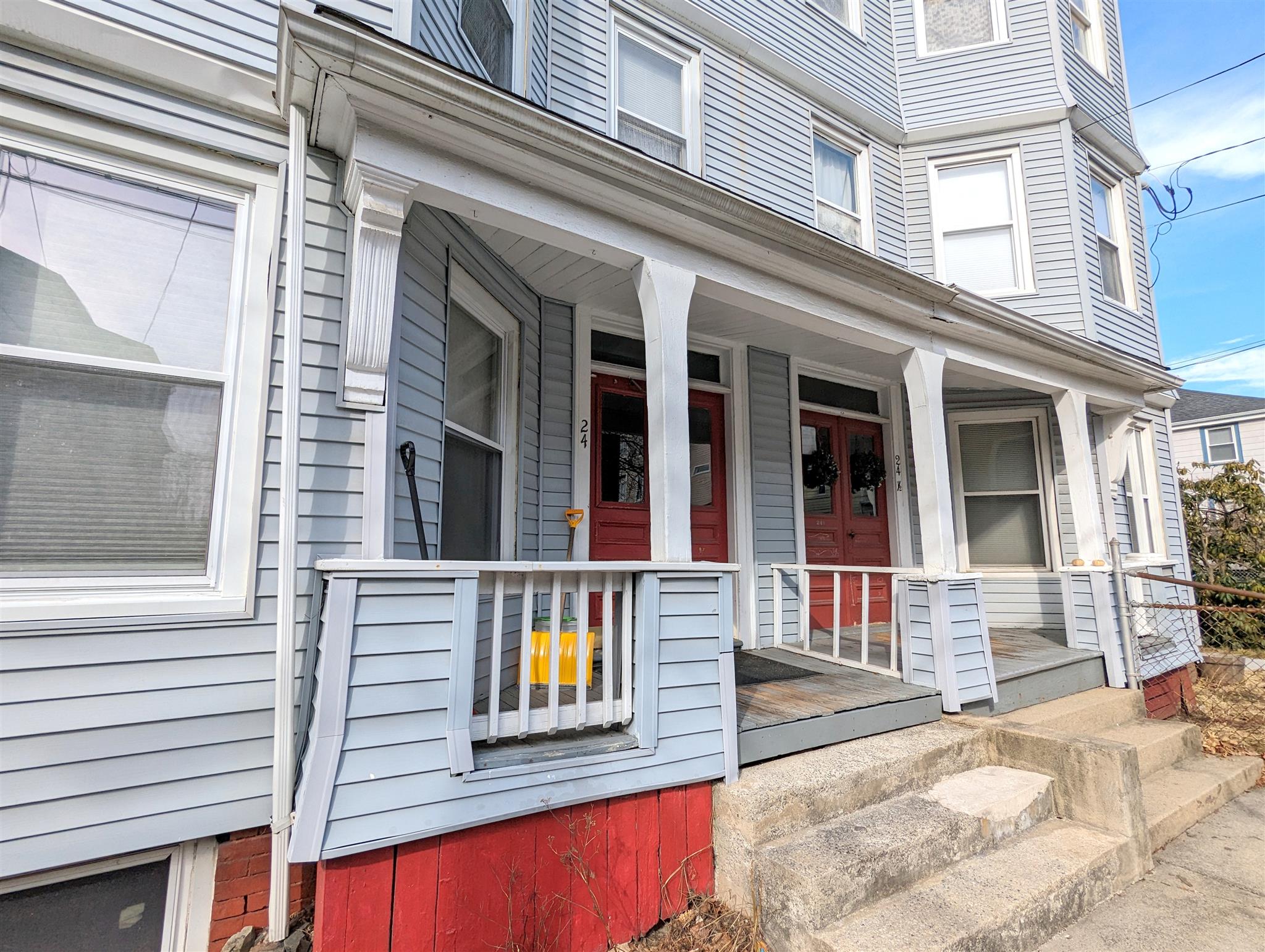 24 Linden Ave, Davis Square