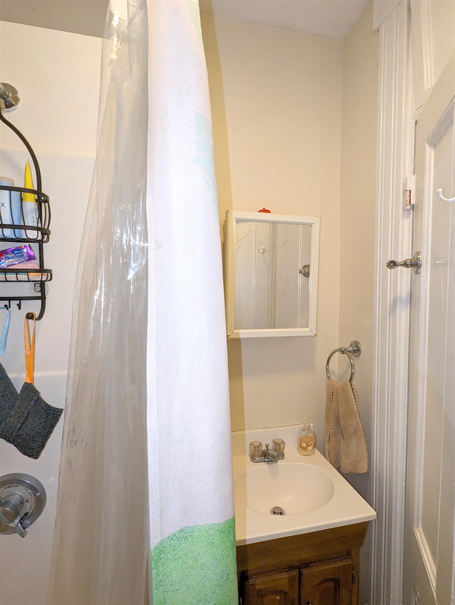 24 Linden Ave, Davis Square