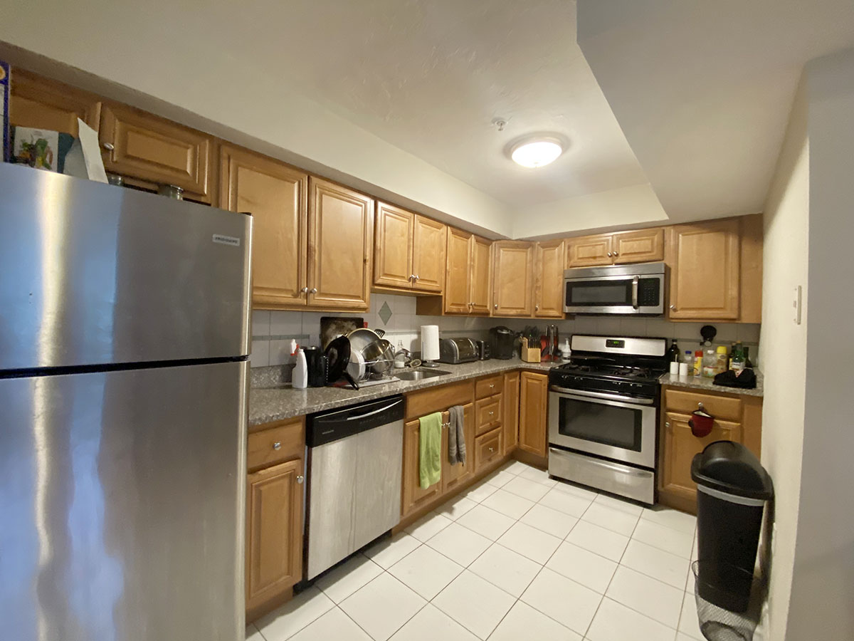 328 Bremen St, East Boston