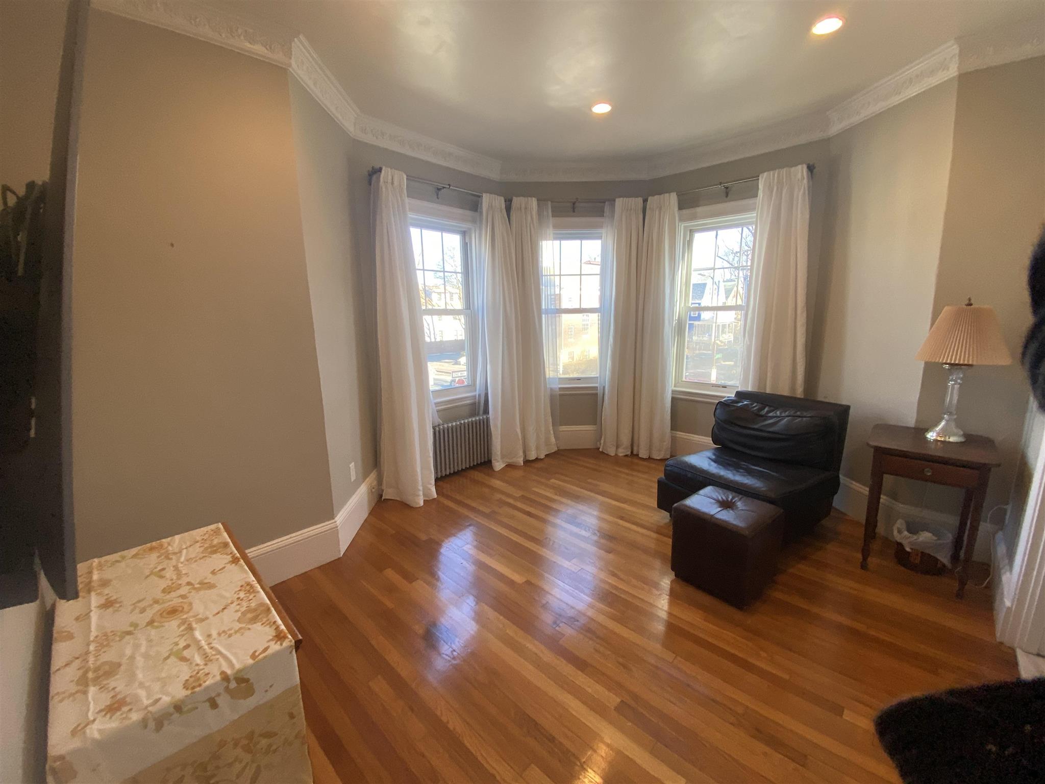 11 Beech St, Porter Square