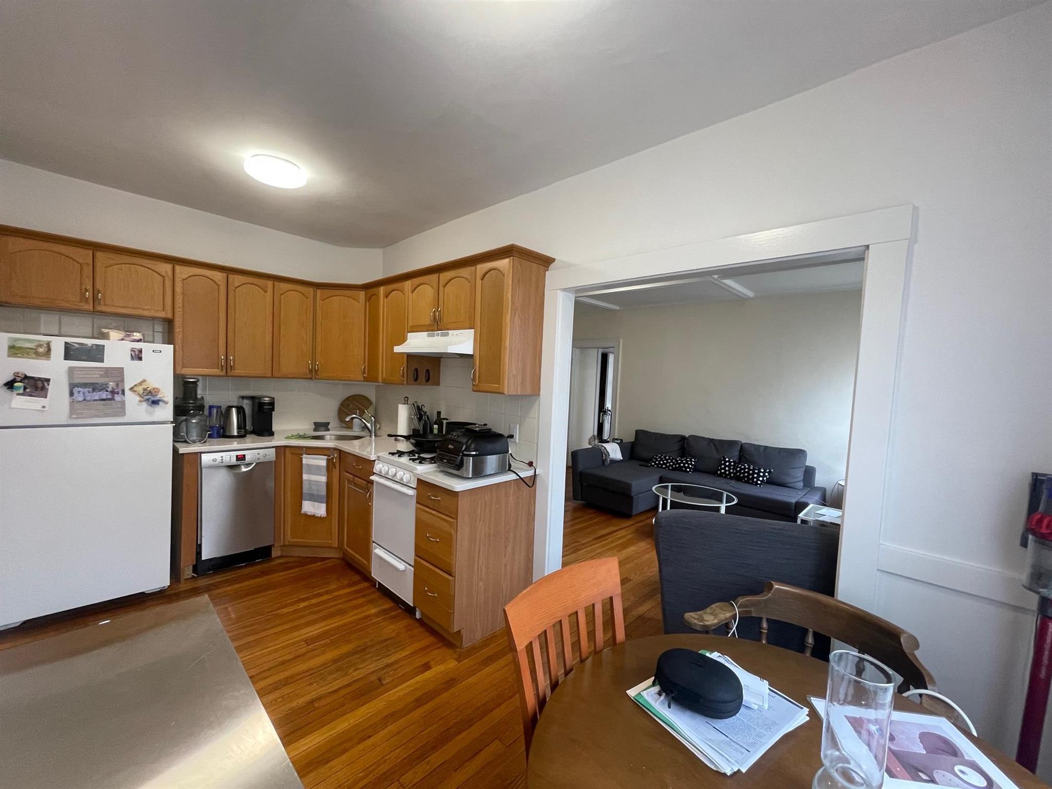 36 College Ave, Davis Square