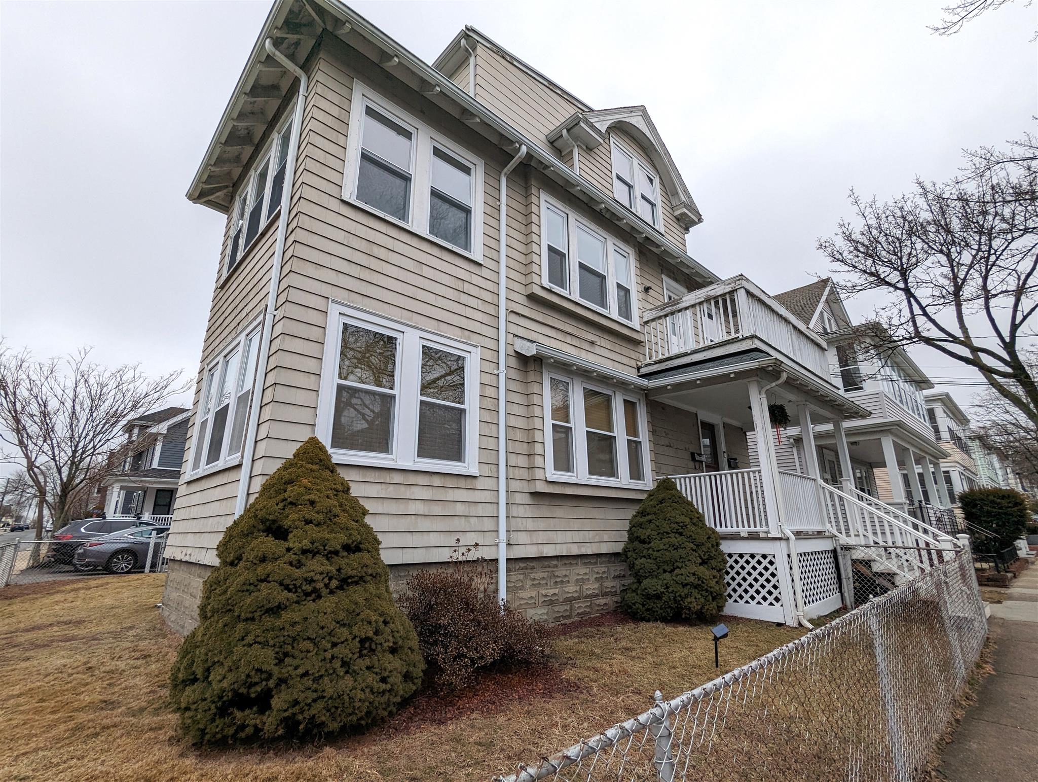 59 Sunset Rd, West Somerville