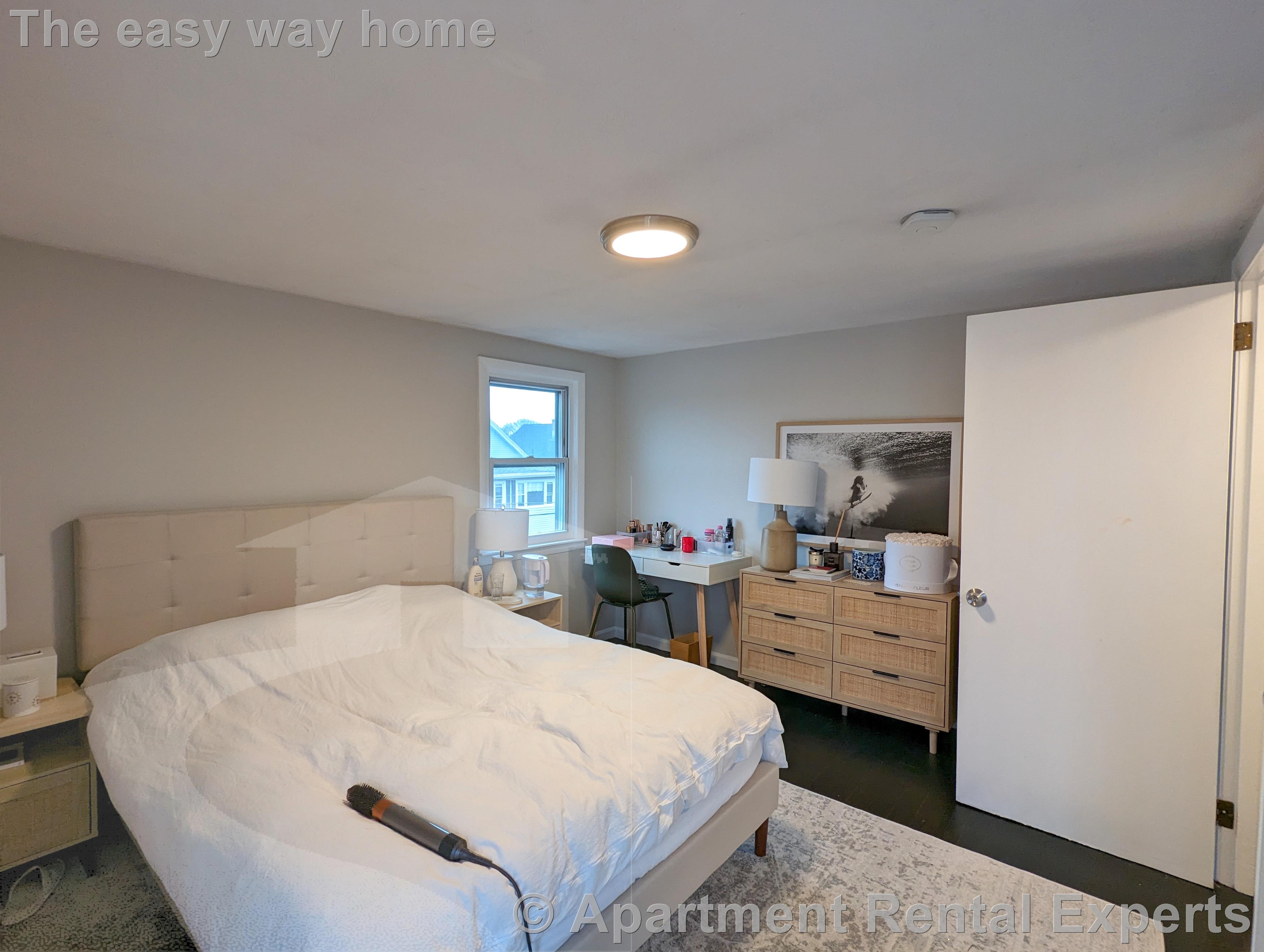 59 Sunset Rd, West Somerville