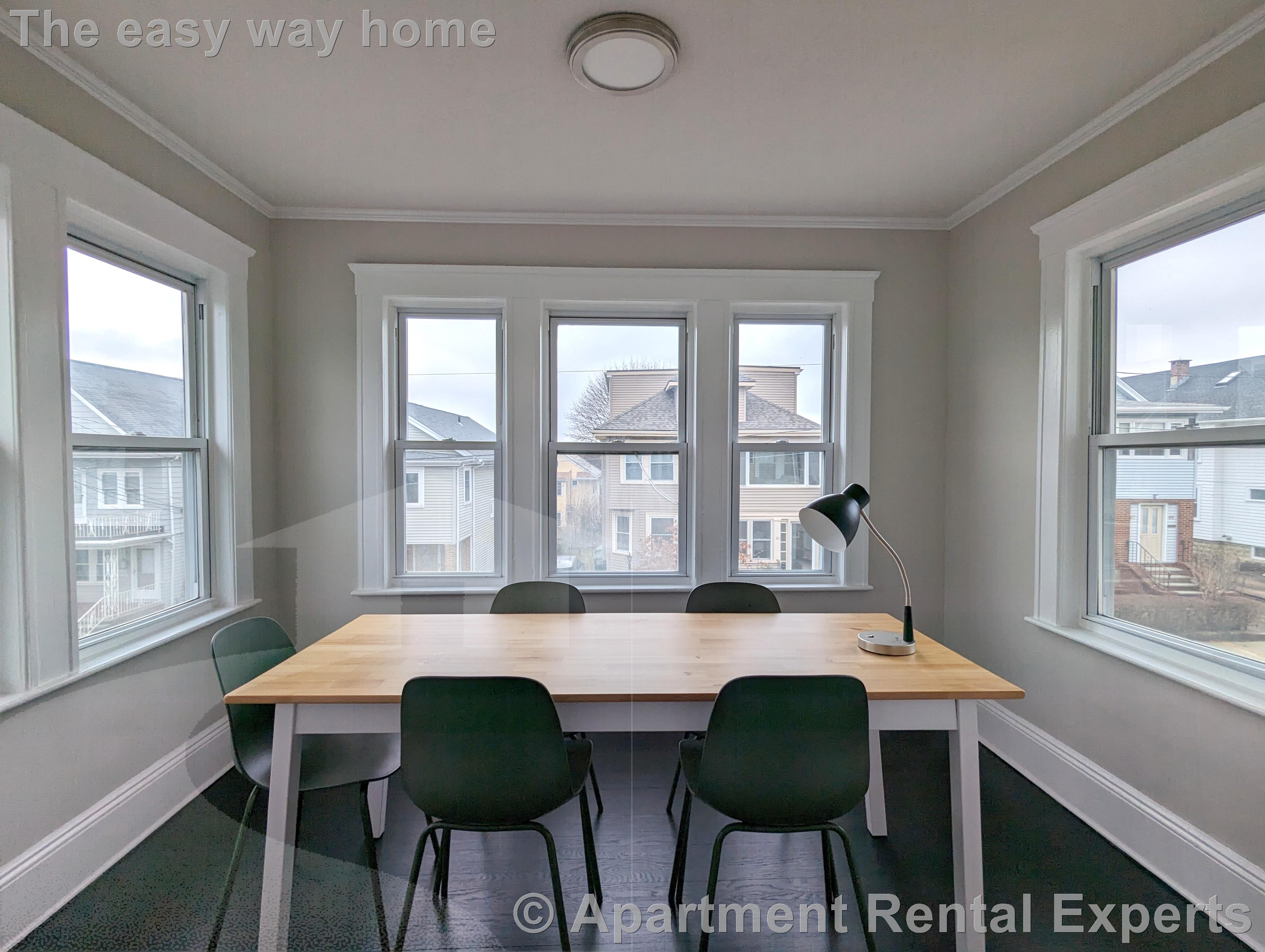 59 Sunset Rd, West Somerville