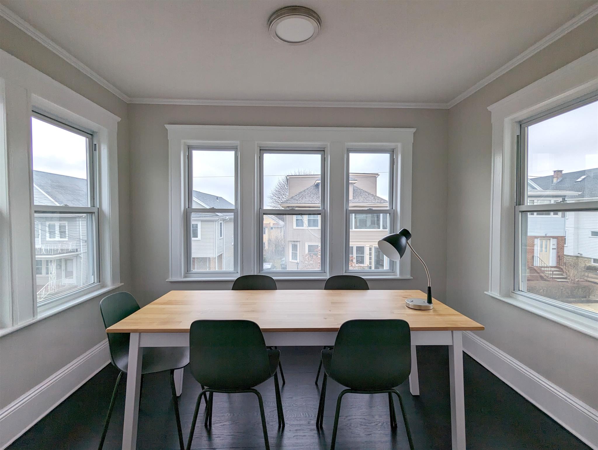 59 Sunset Rd, West Somerville