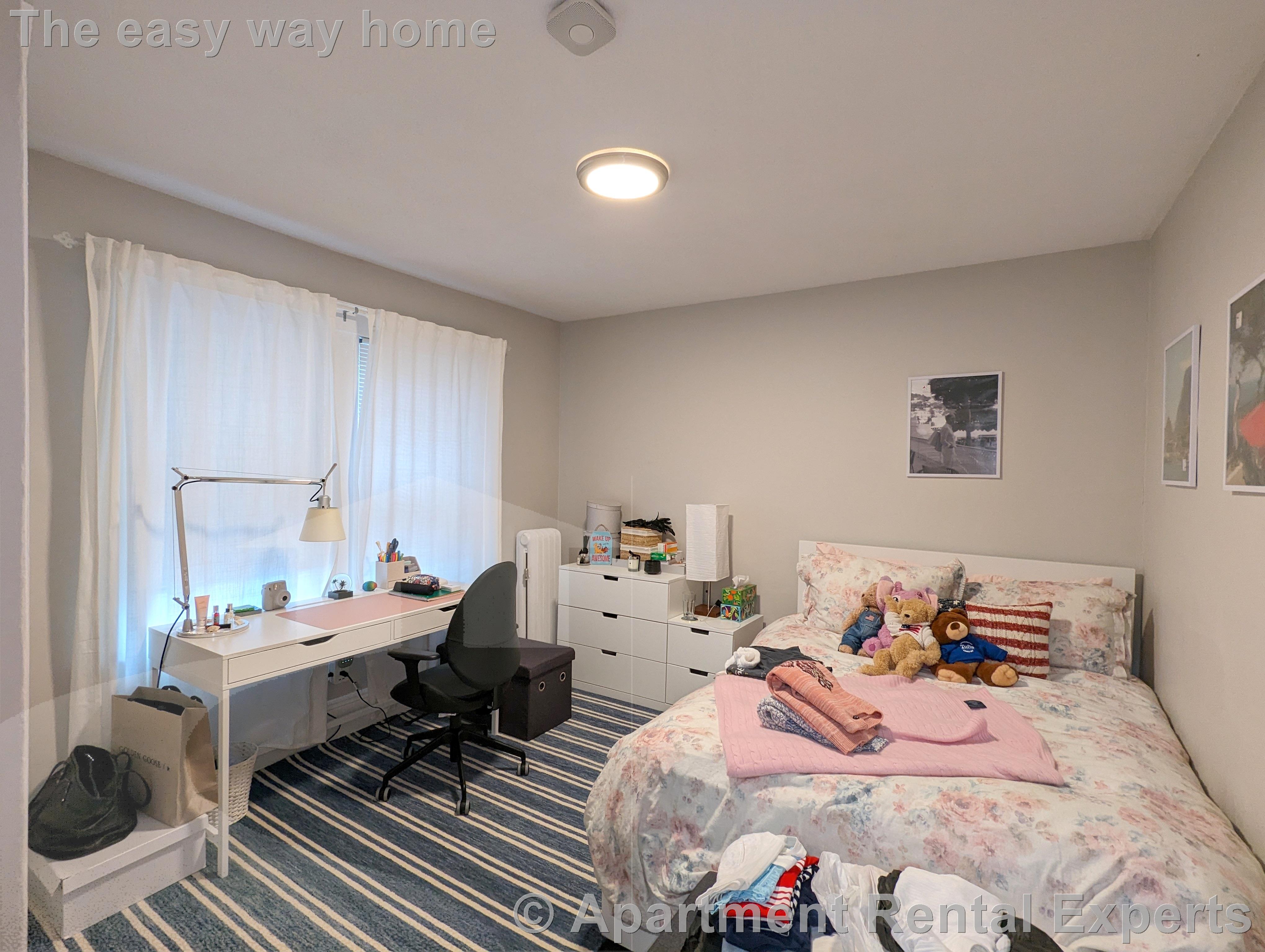 59 Sunset Rd, West Somerville