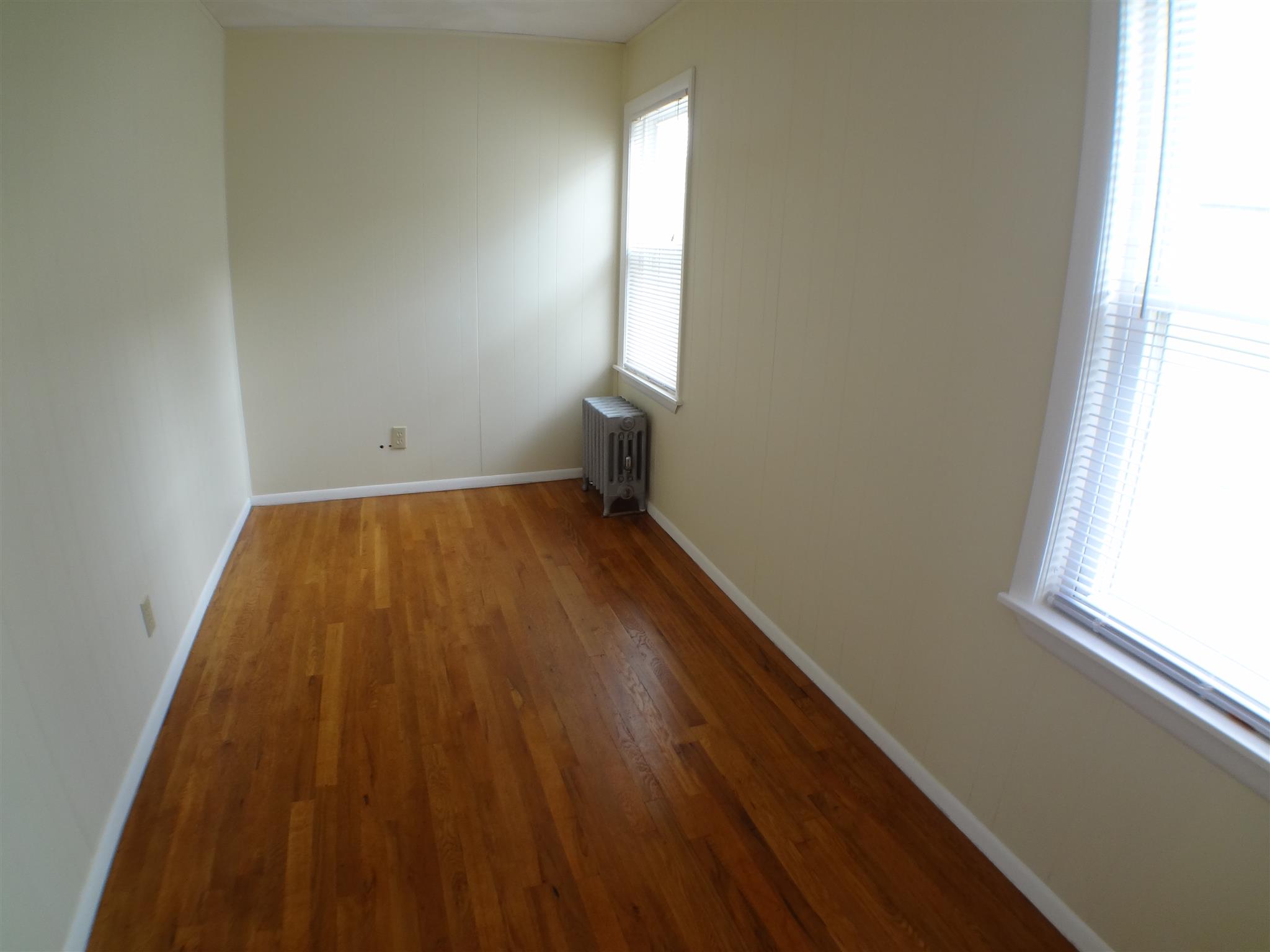 586 Main St, South Medford