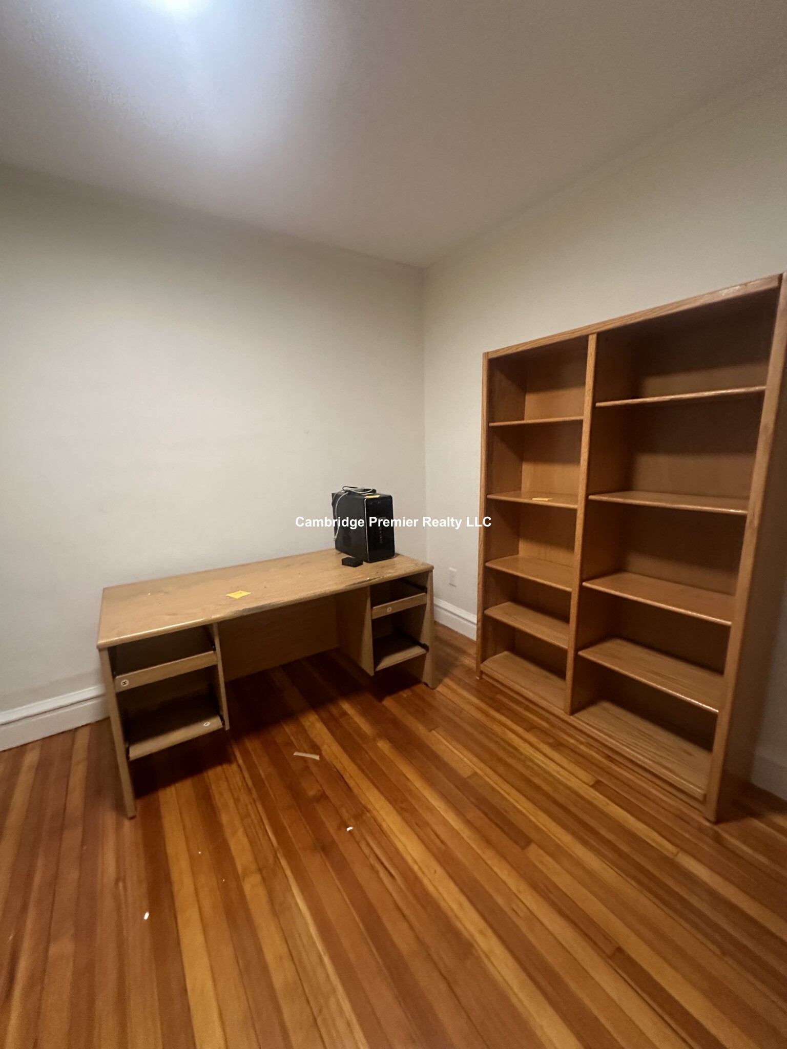 33 Concord Ave, Neighborhood Nine